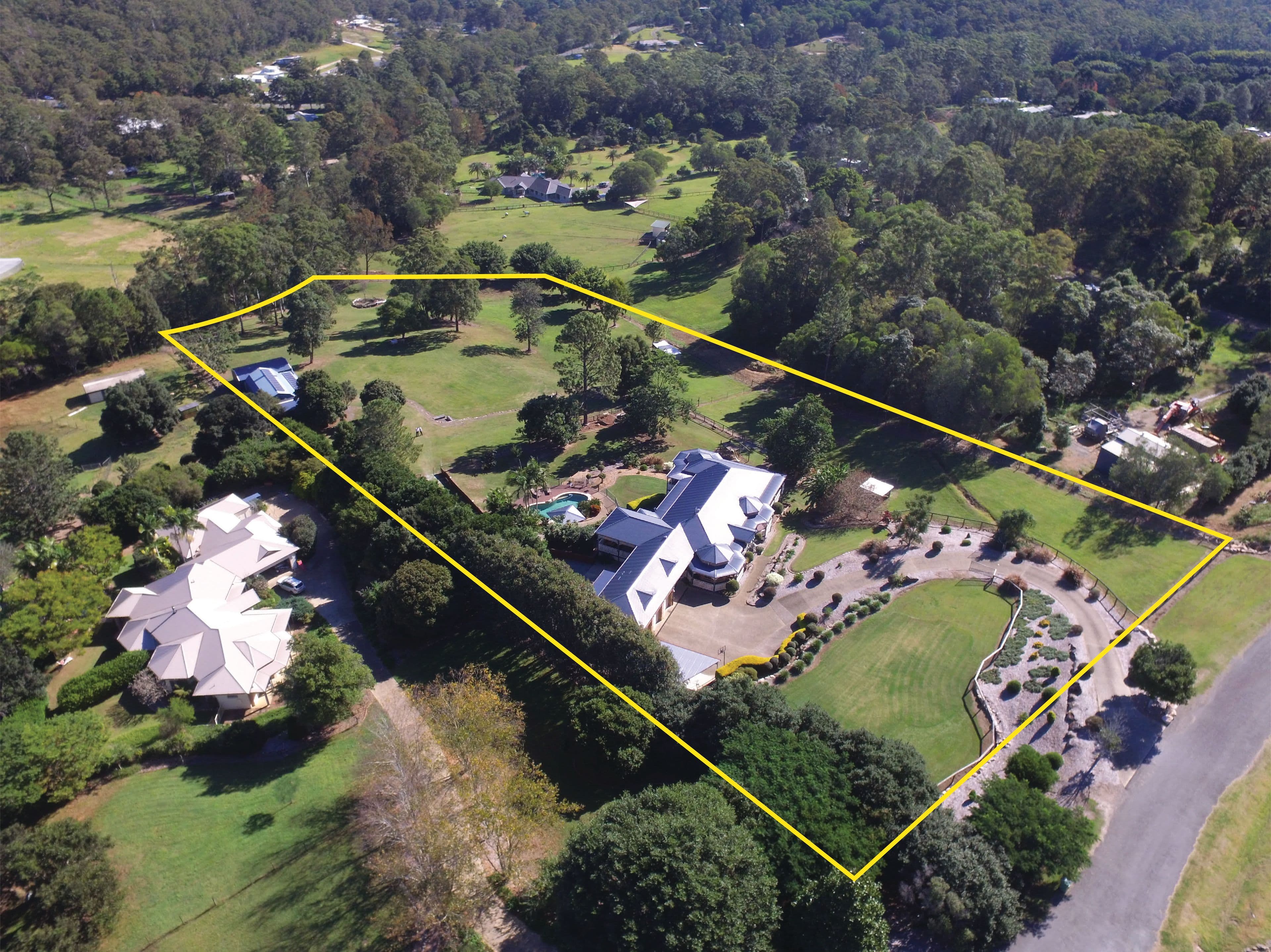 118 Crest Hill Drive, Wongawallan QLD 4210, Wongawallan - Thumbnail 5