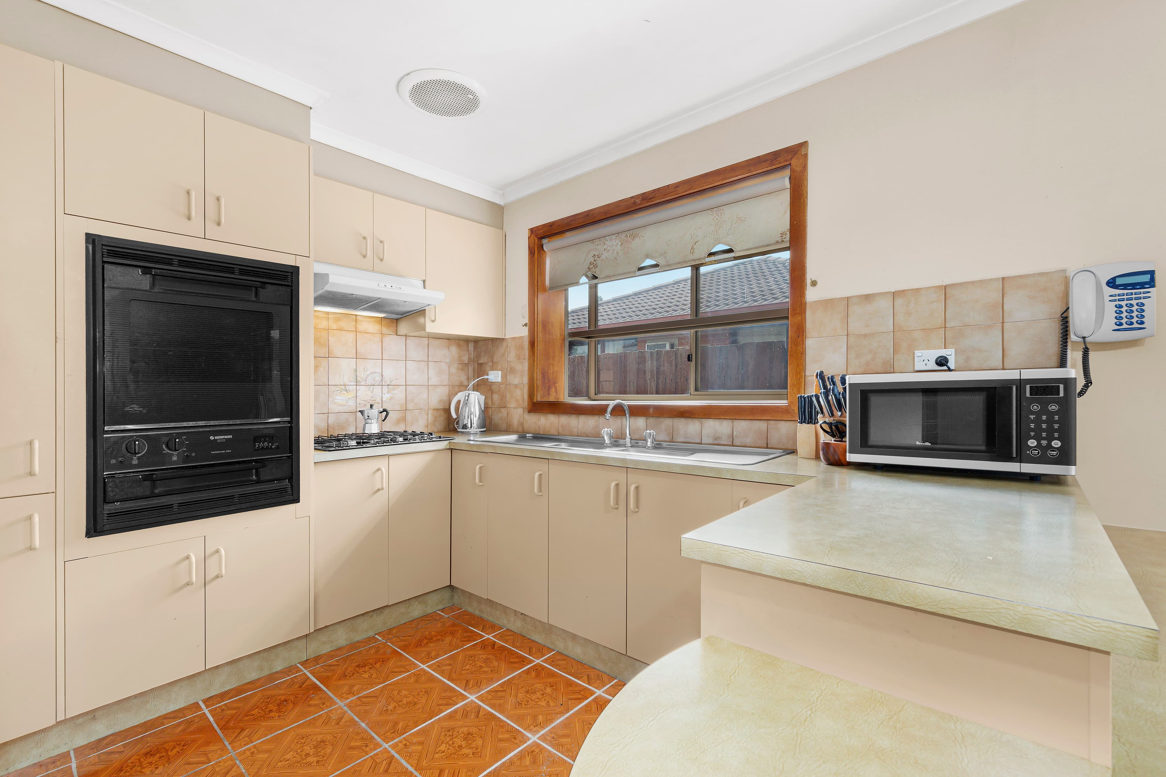 18 Essue Court, Mill Park VIC 3082, Mill Park - Thumbnail 3