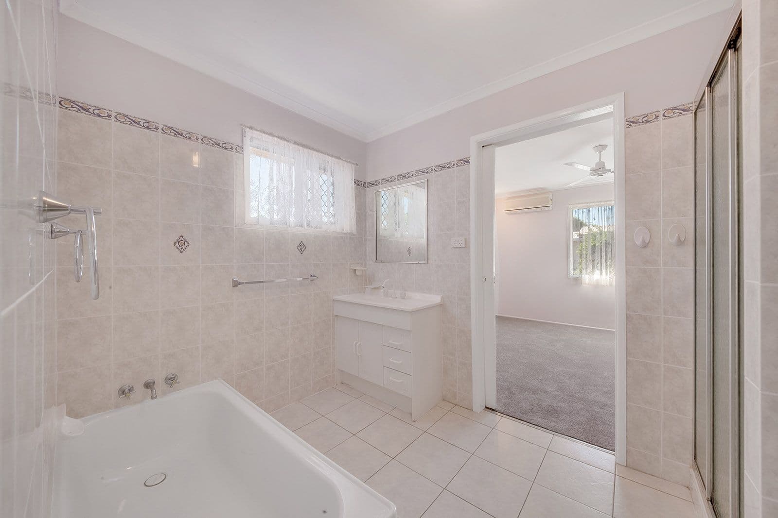 2 Cedrela Street, Kin Kora QLD 4680, Kin Kora - Thumbnail 7