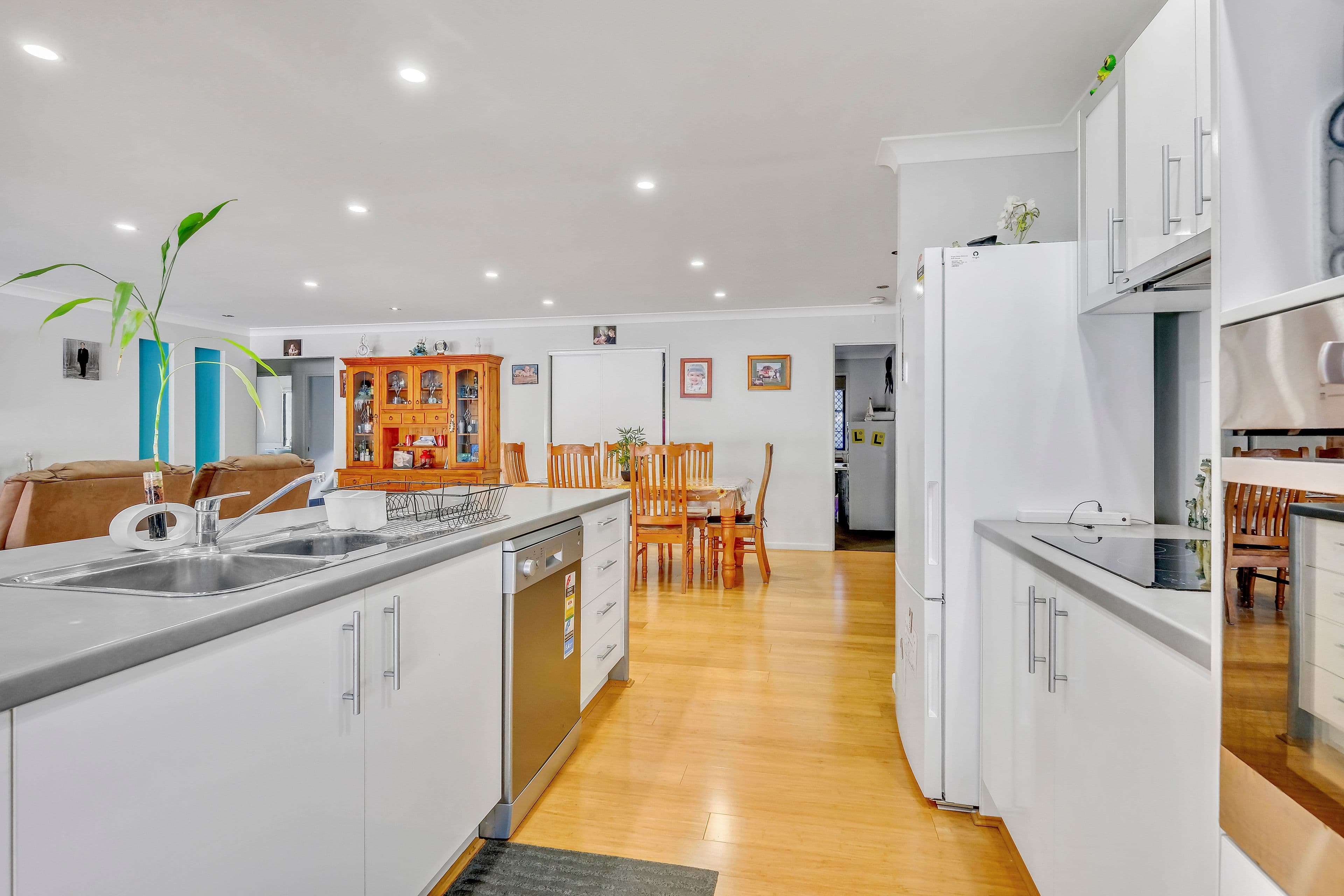 2 Sandoy Court, Bellbird Park QLD 4300, Bellbird Park - Thumbnail 6
