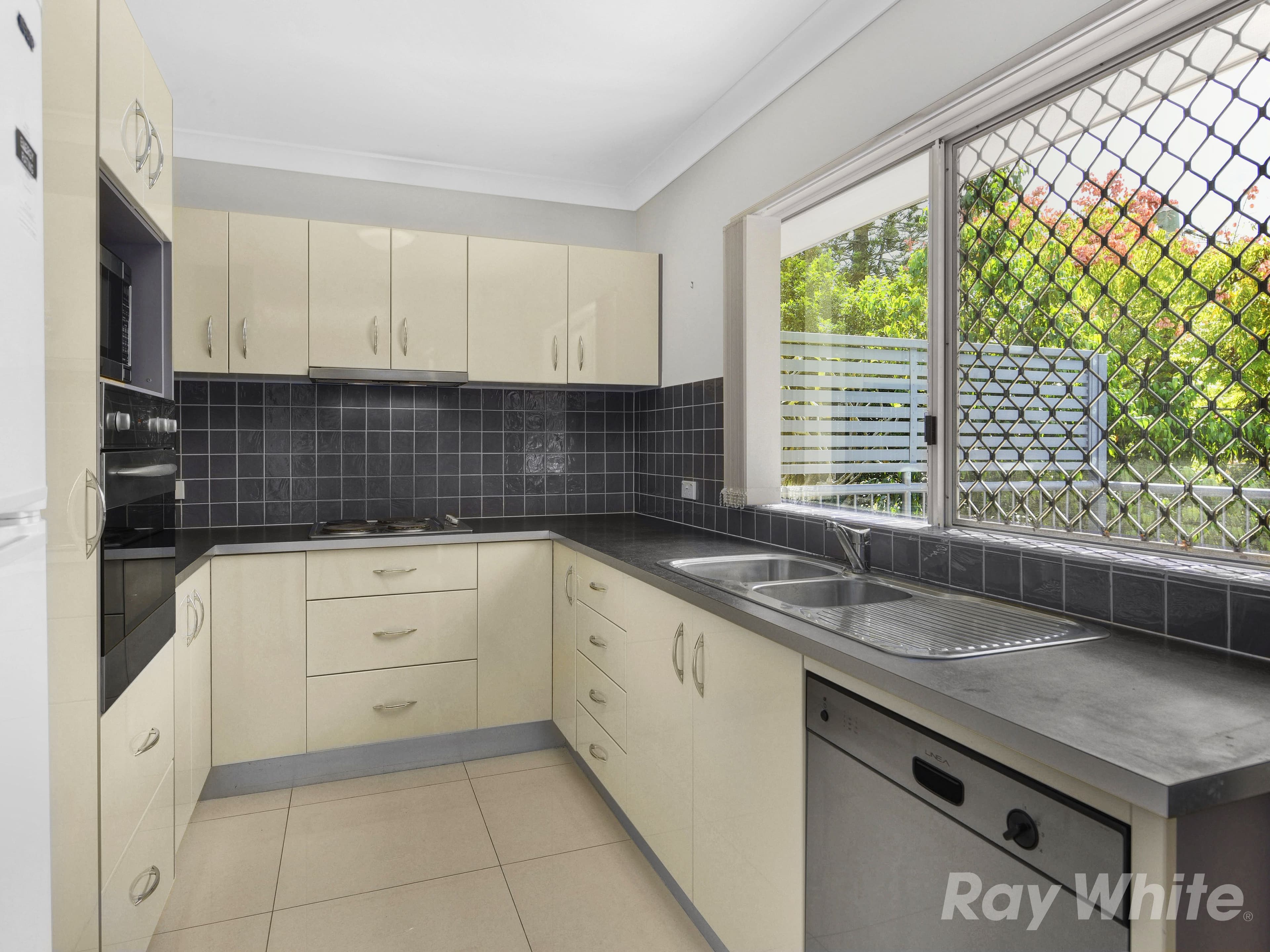 100 Glenalva Terrace, Enoggera QLD 4051, Enoggera - Thumbnail 6