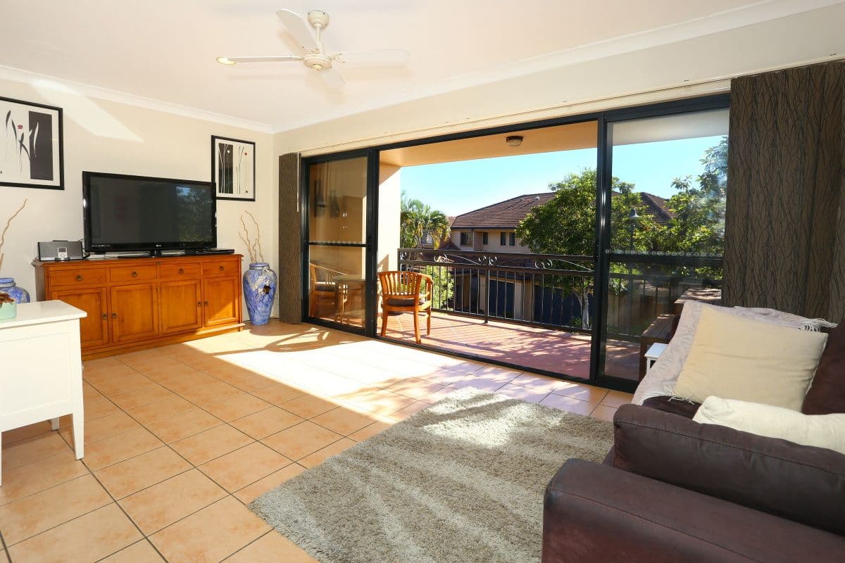 85 Palm Meadows Drive, Carrara QLD 4211, Carrara - Thumbnail 4