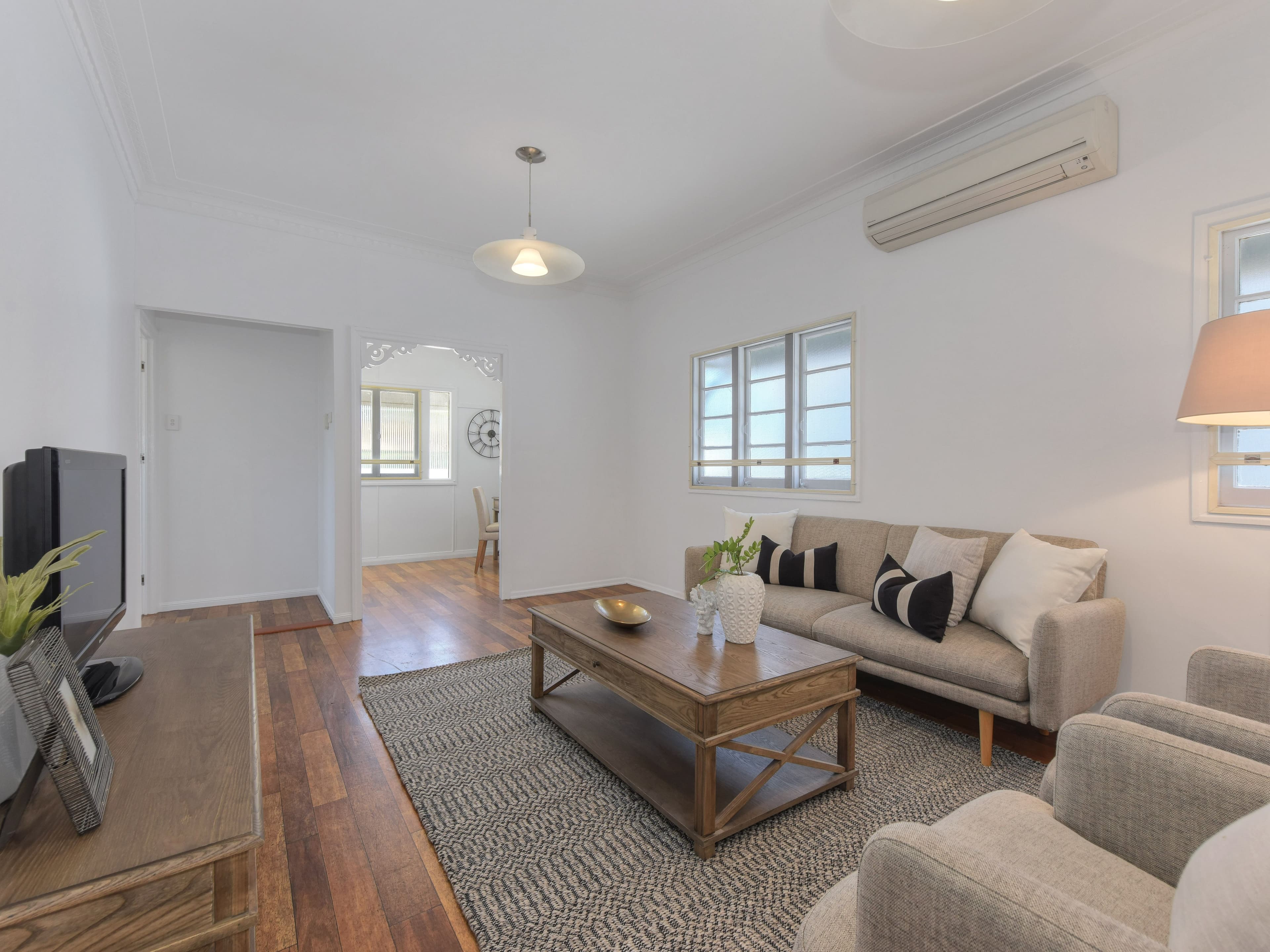 188 Agnew Street, Morningside QLD 4170, Morningside - Thumbnail 2