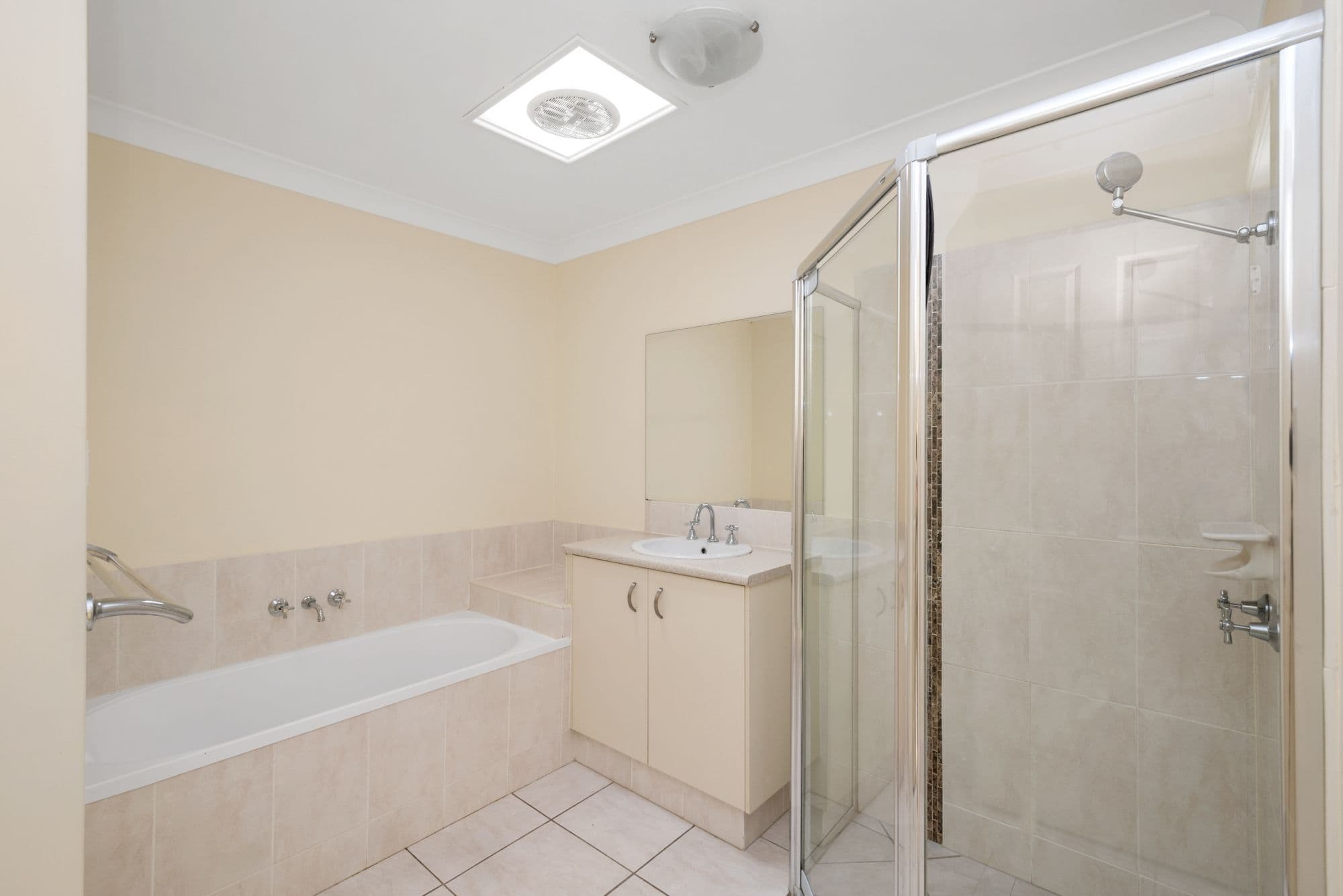 5 Lady Bowen Parade, Rothwell QLD 4022, Rothwell - Thumbnail 5