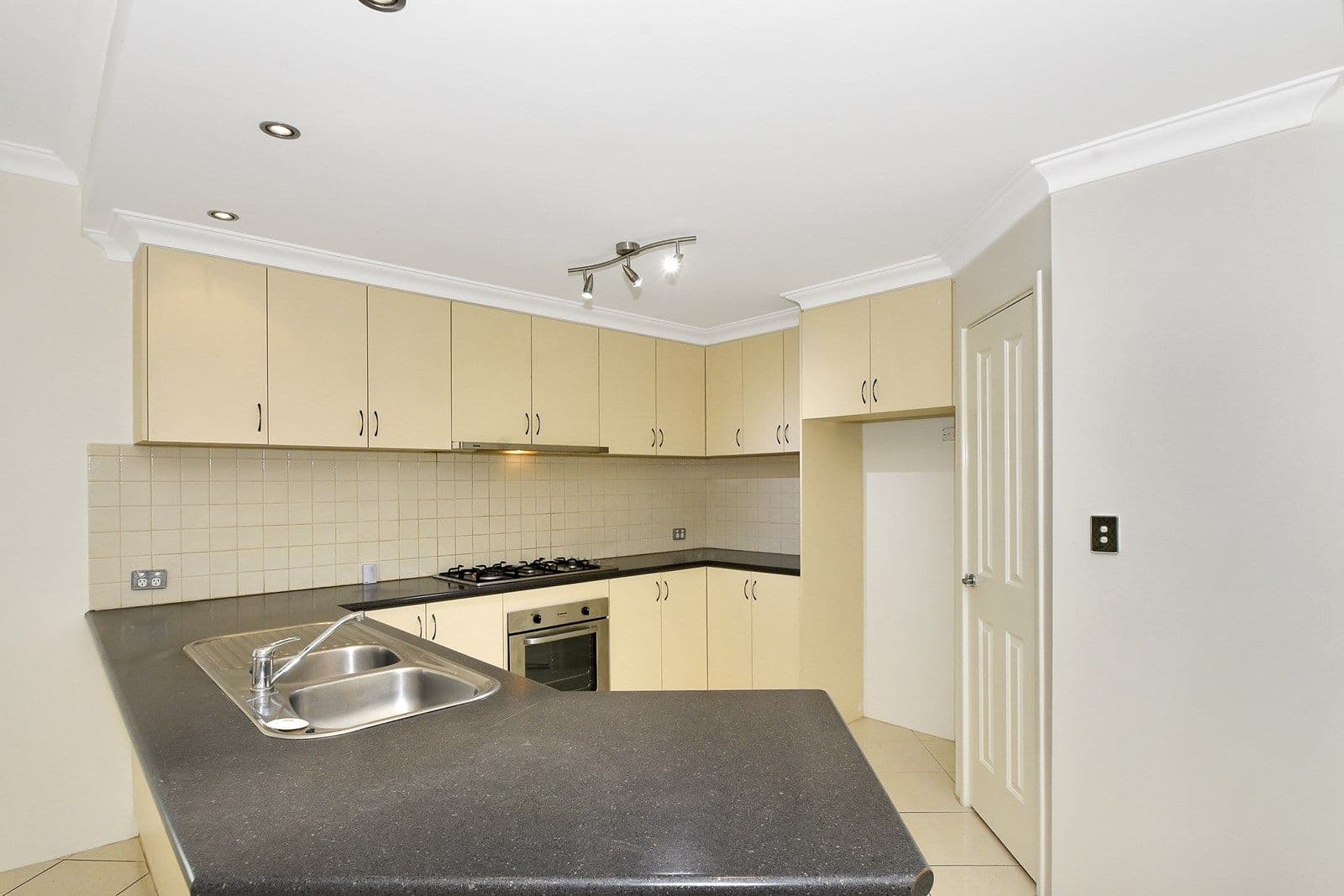 4/23-25 Morley Drive East, Morley WA 6062, Morley - Thumbnail 2