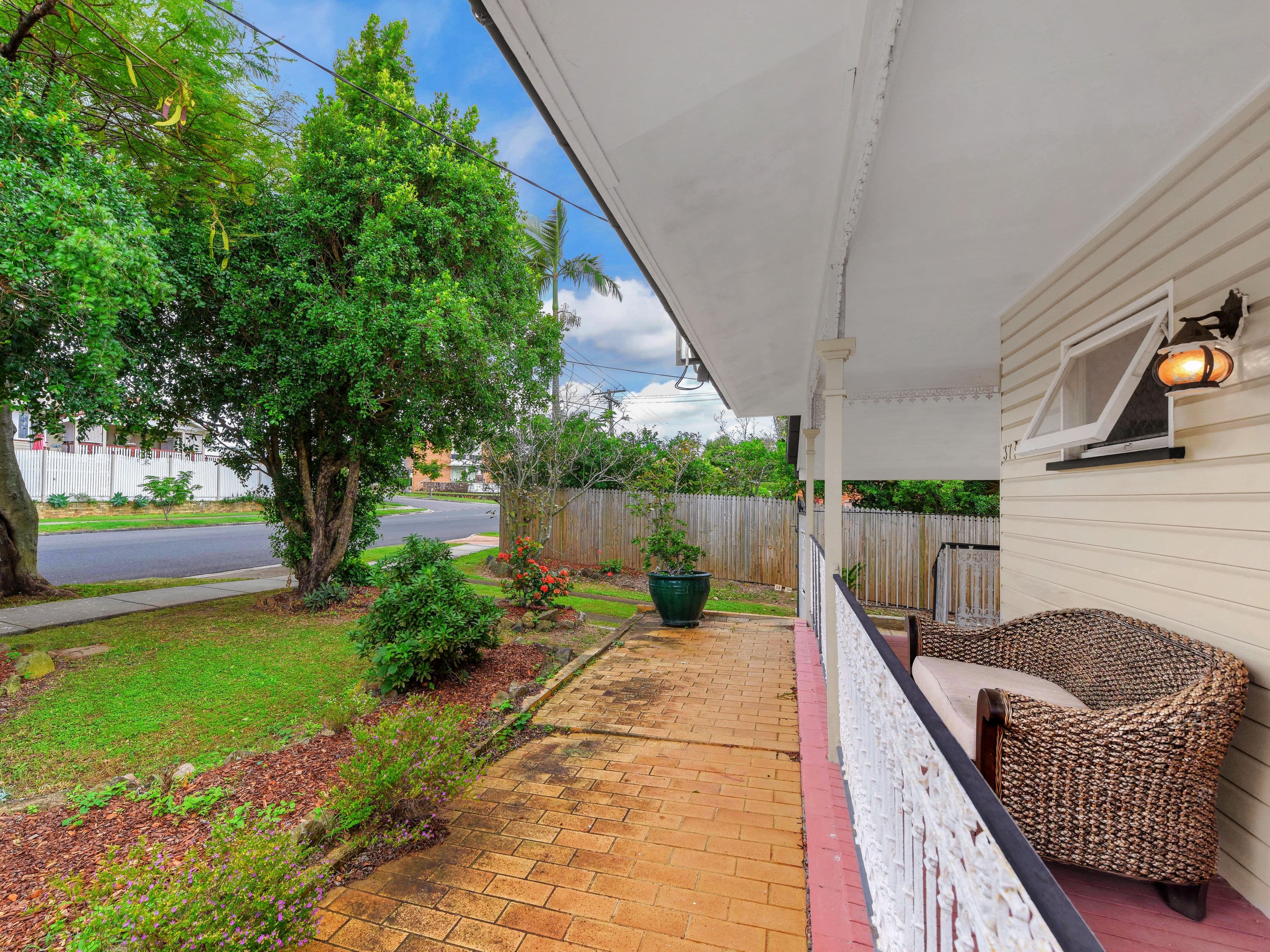37 Manson Road, Hendra QLD 4011, Hendra - Thumbnail 3