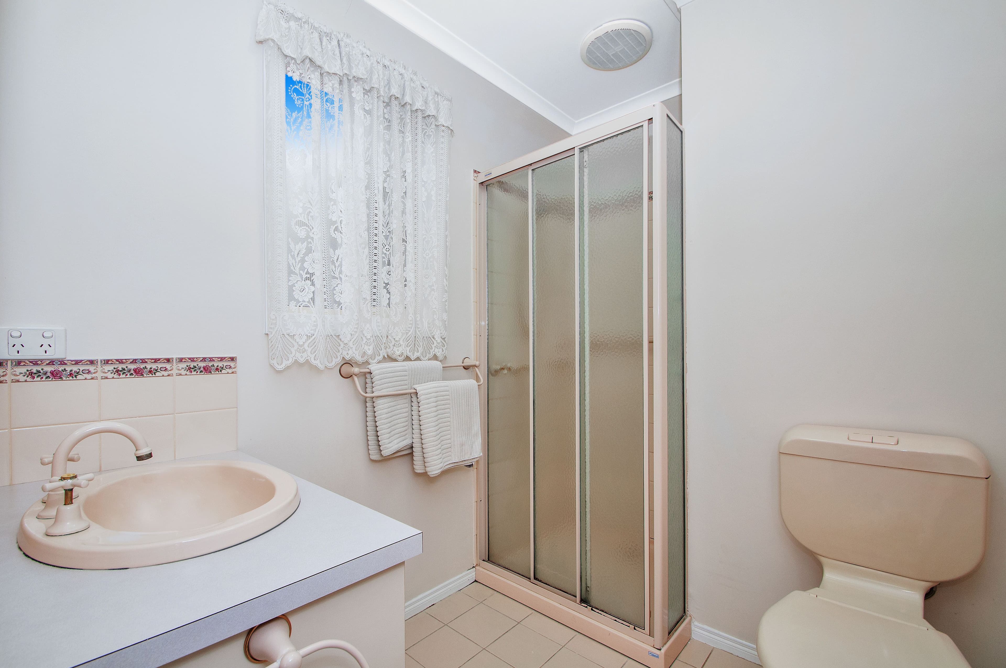 12 Commerford Place, Chirnside Park VIC 3116, Chirnside Park - Thumbnail 8