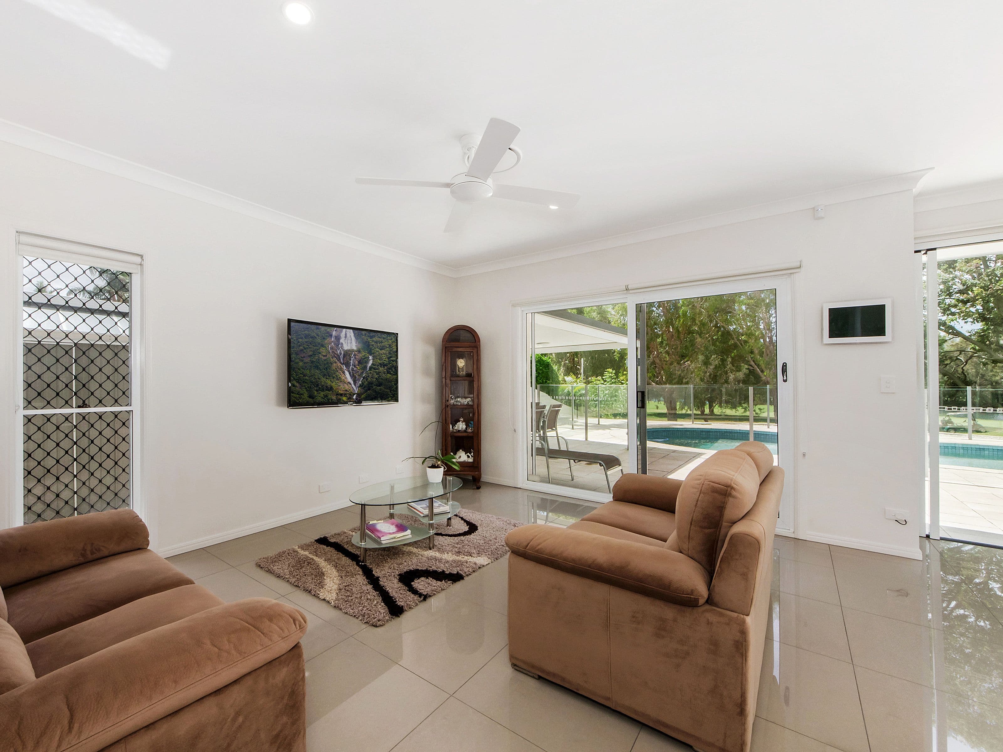 71 Santa Cruz Boulevard, Clear Island Waters QLD 4226, Clear Island Waters - Thumbnail 7