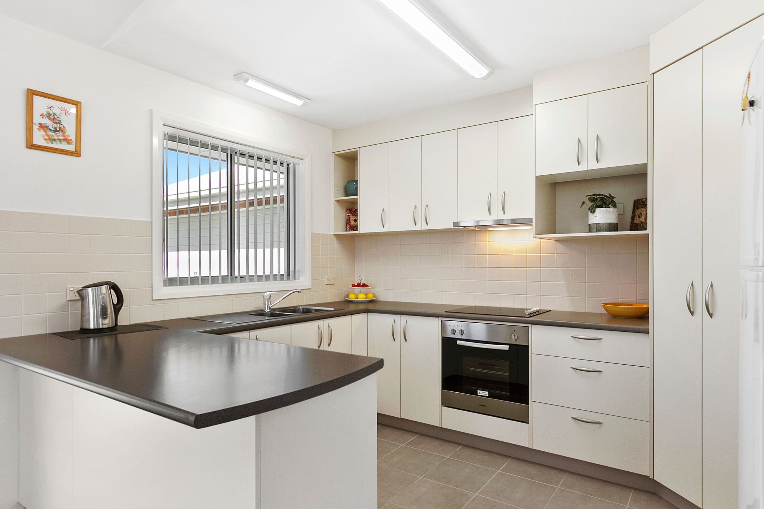 4 Hunter Place, Sunshine Bay - Thumbnail 3