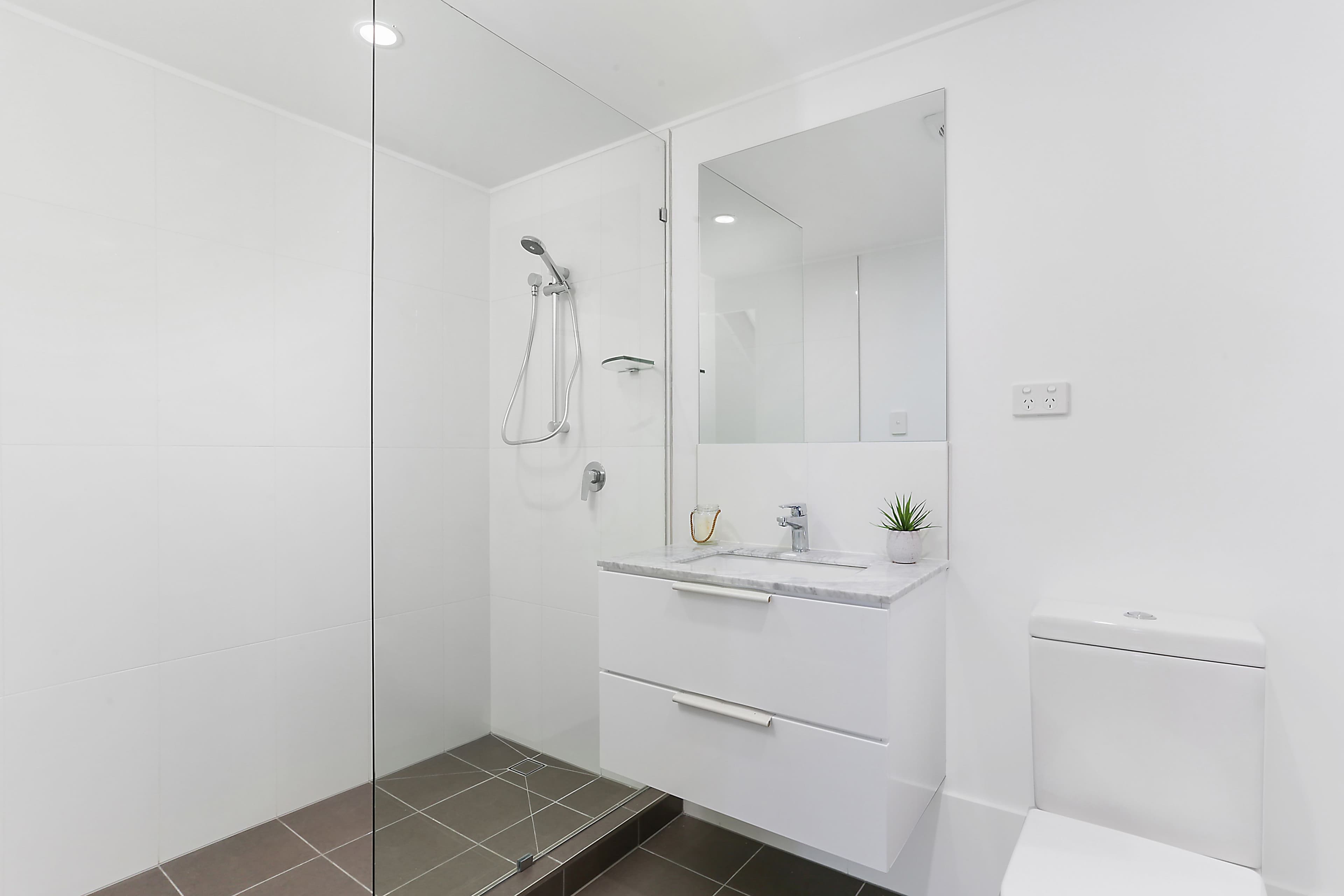 39 Roseglen Street, Greenslopes QLD 4120, Greenslopes - Thumbnail 5