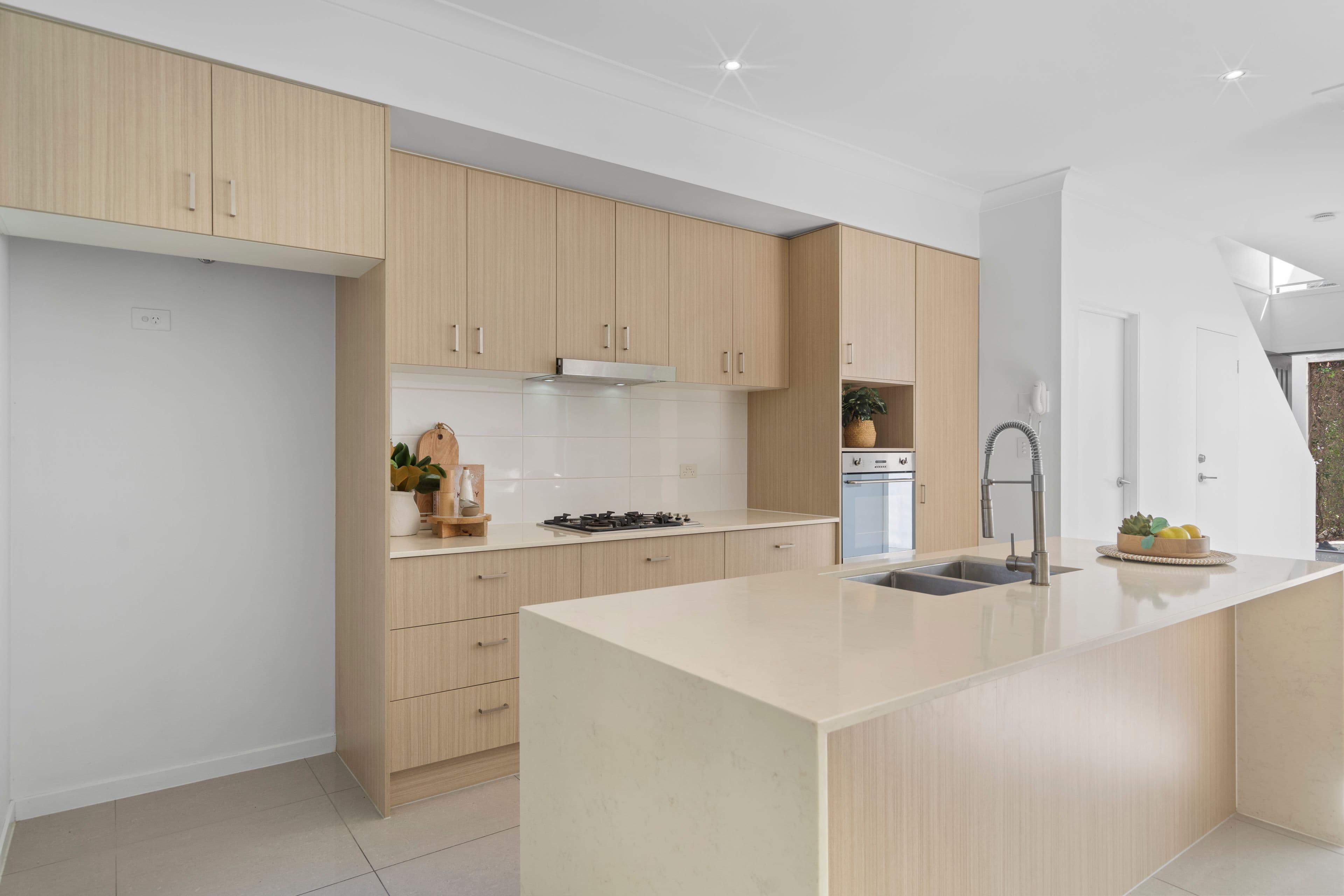 323 Bayview Street, Hollywell QLD 4216, Hollywell - Thumbnail 6