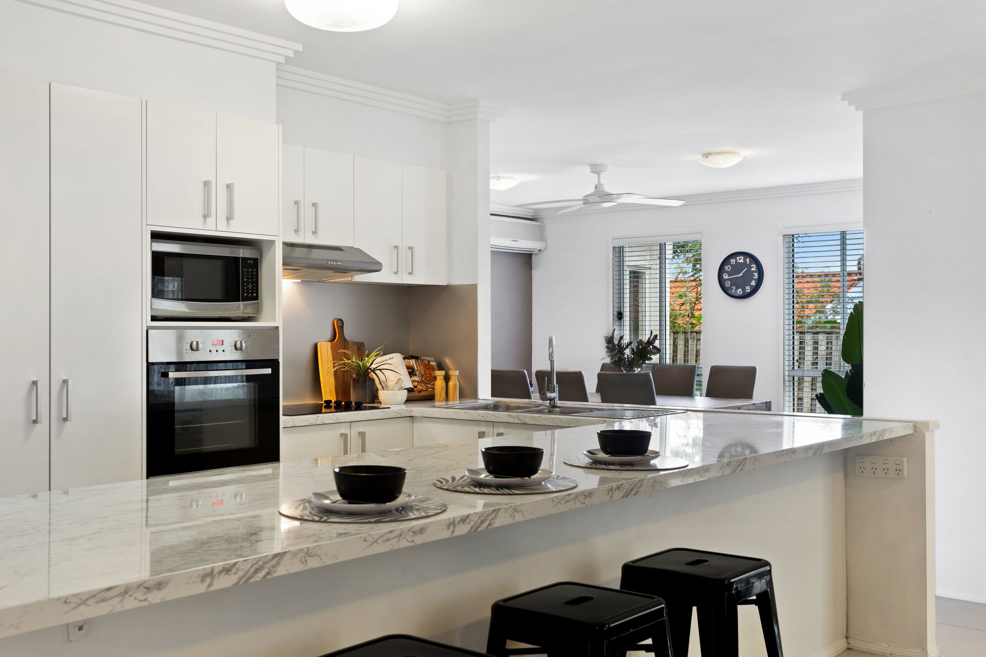 18 Bedford Crescent, Mudgeeraba QLD 4213, Mudgeeraba - Thumbnail 4
