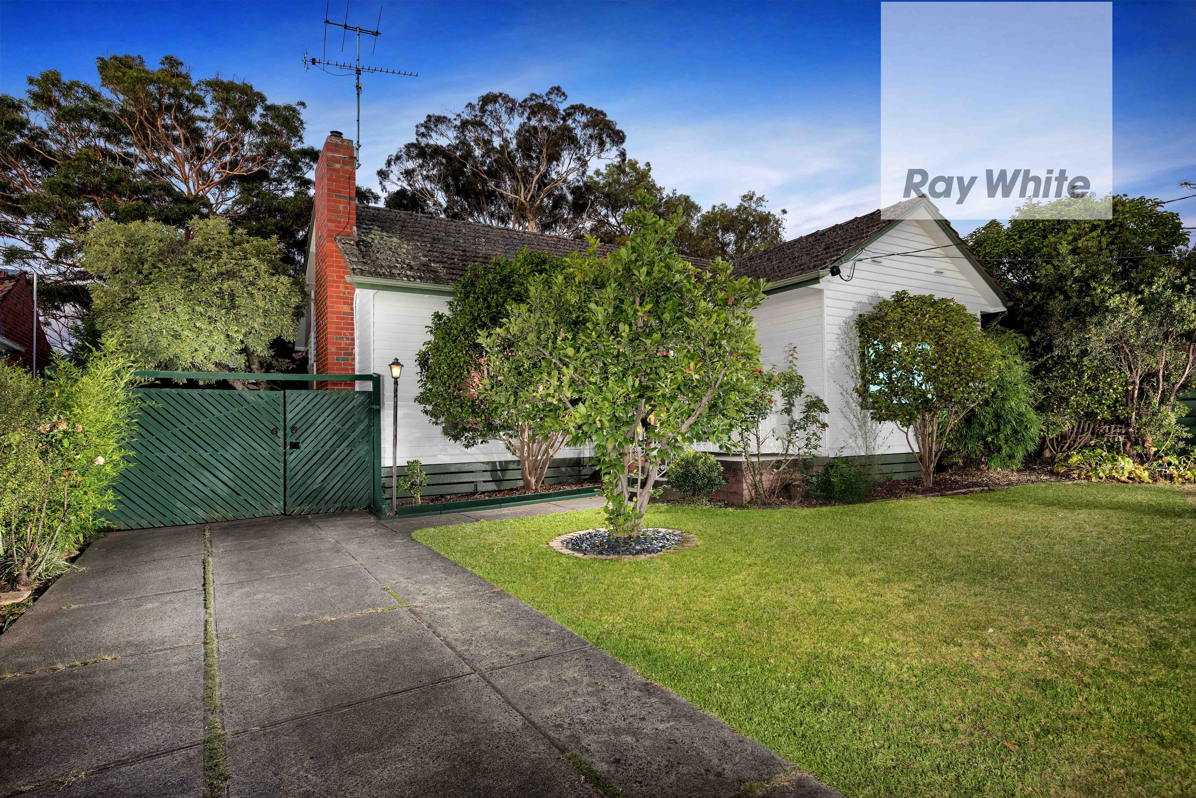 50 Southern Road, Heidelberg Heights VIC 3081, Heidelberg Heights - Thumbnail 3