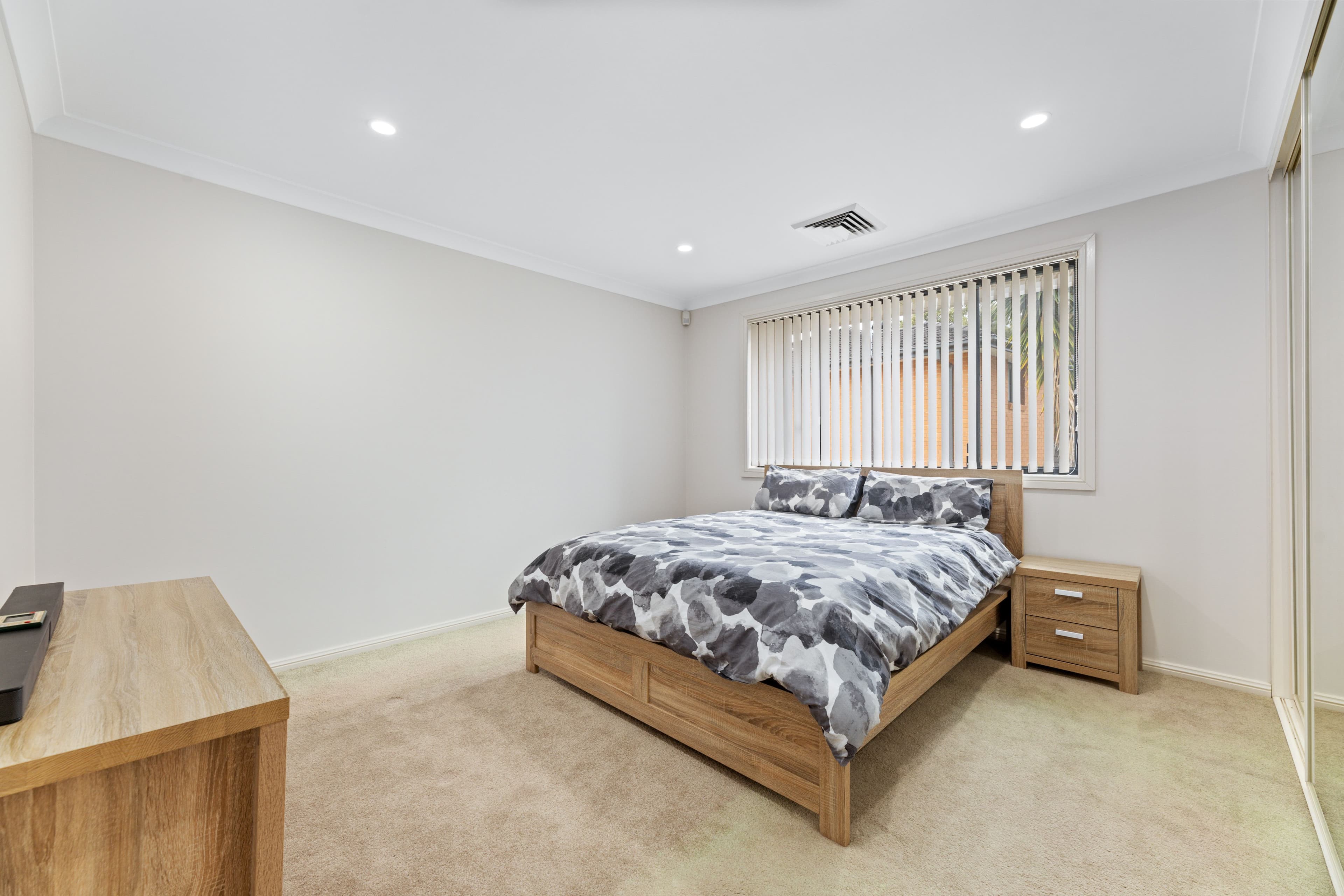 6-8 Bataan Close, Illawong NSW 2234, Illawong - Thumbnail 5