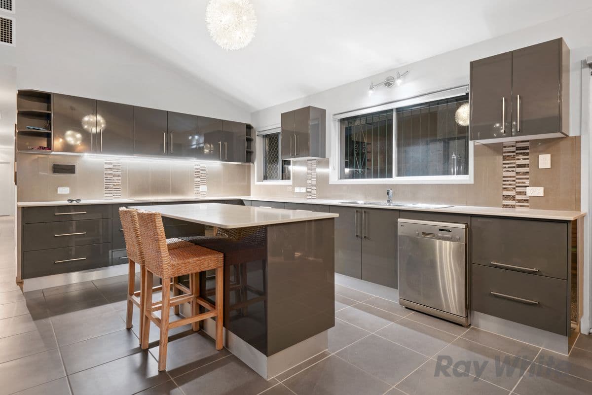 12 Dromos Street, Eight Mile Plains QLD 4113, Eight Mile Plains - Thumbnail 3