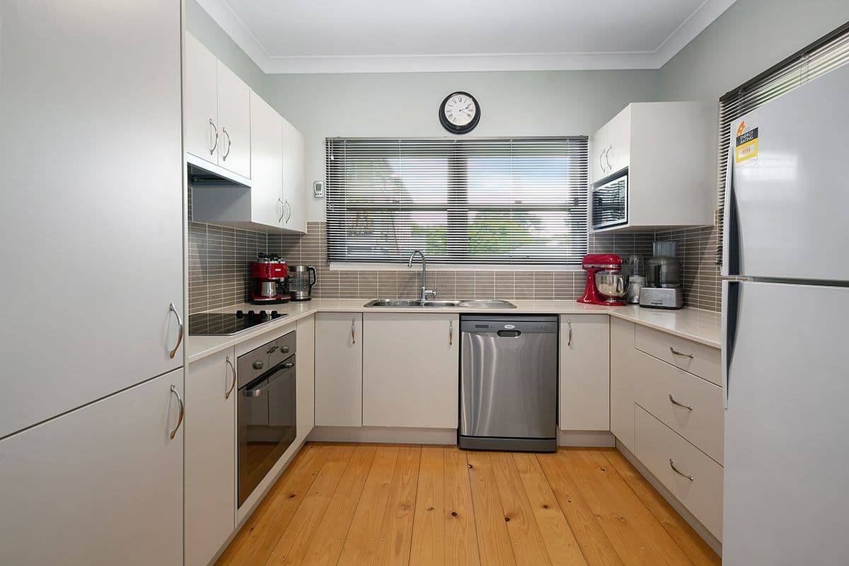 16 Albemarle Street, Yeerongpilly QLD 4105, Yeerongpilly - Thumbnail 5