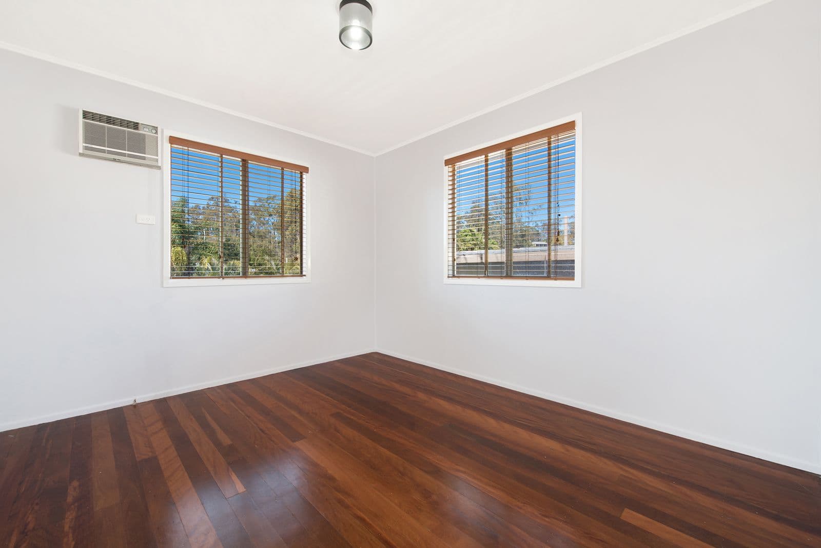 64 Dobbs Street, Holland Park West QLD 4121, Holland Park West - Thumbnail 6
