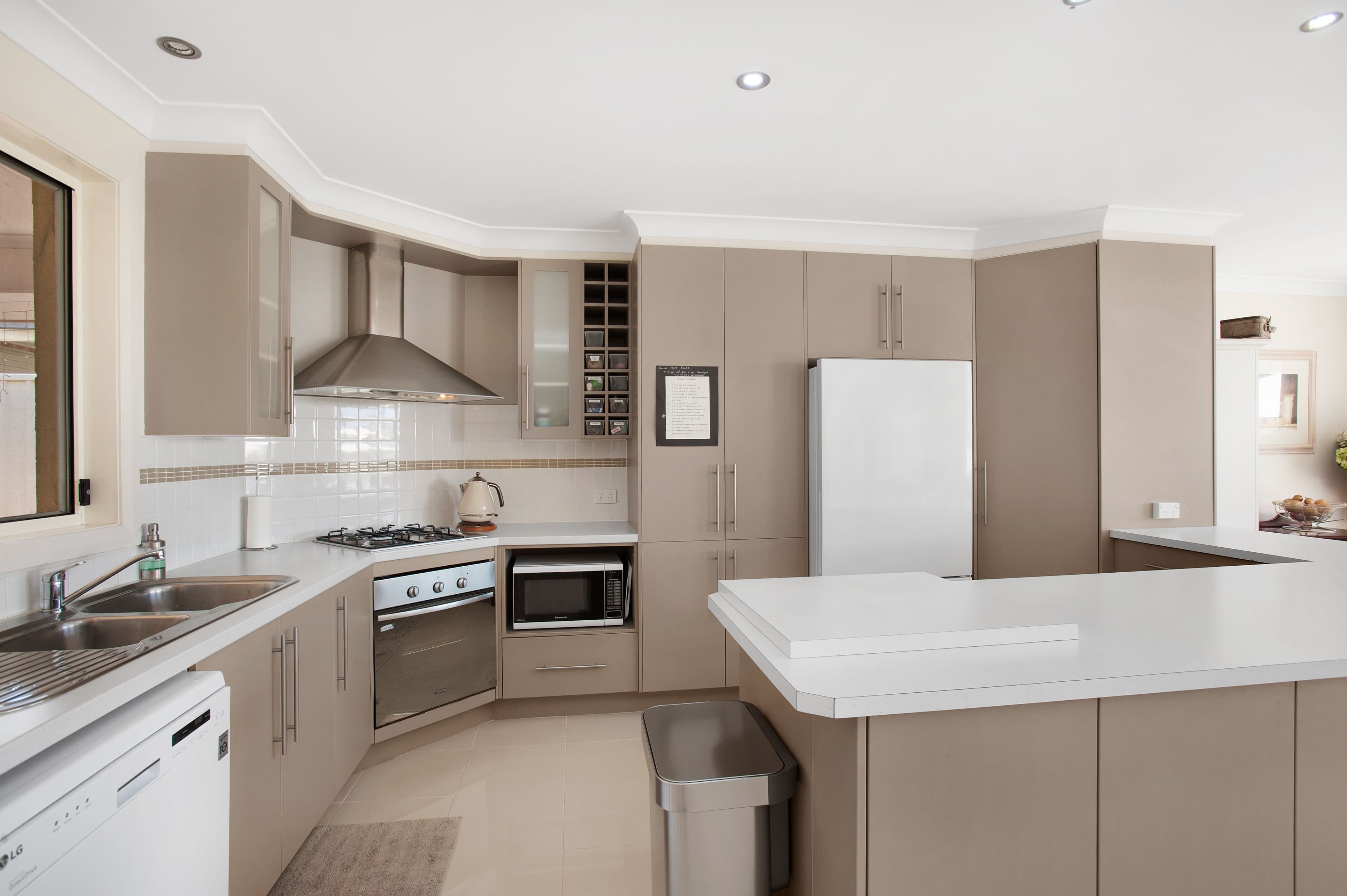 56 Pyalla Avenue, Aberglasslyn - Thumbnail 2