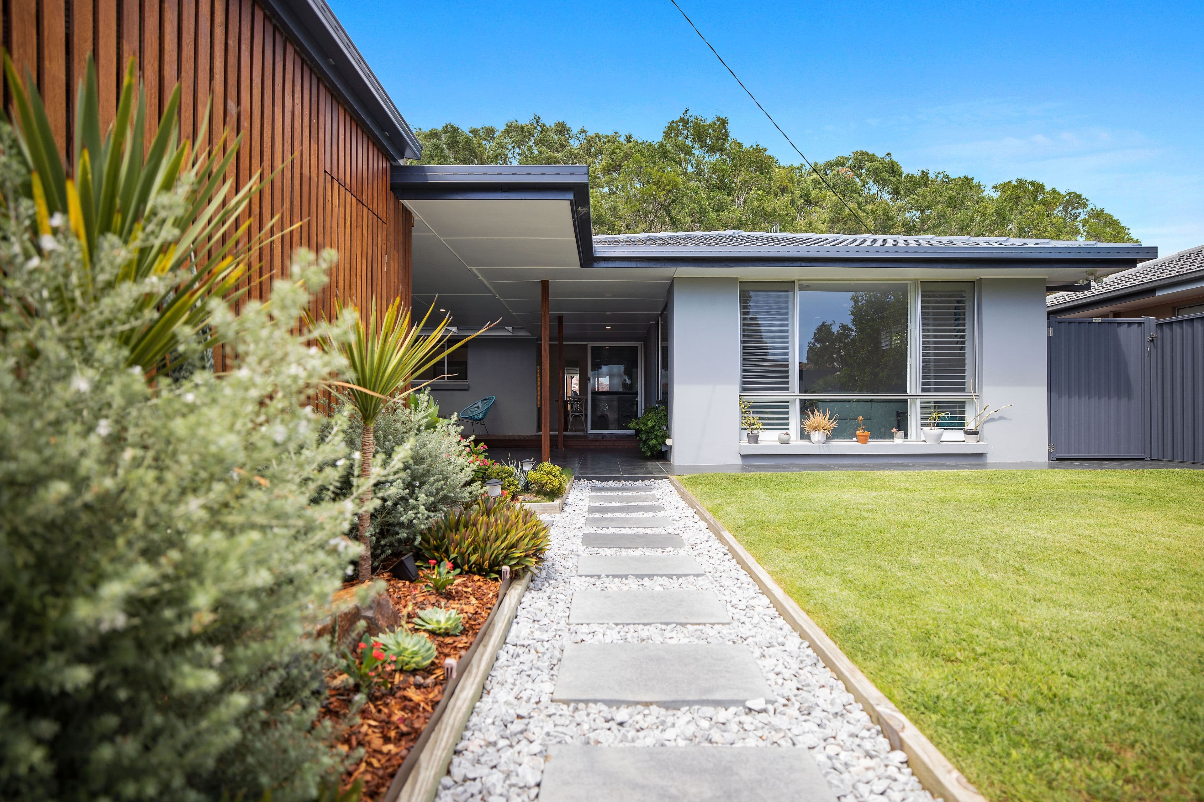 85 Mallawa Drive, Palm Beach QLD 4221, Palm Beach - Thumbnail 2