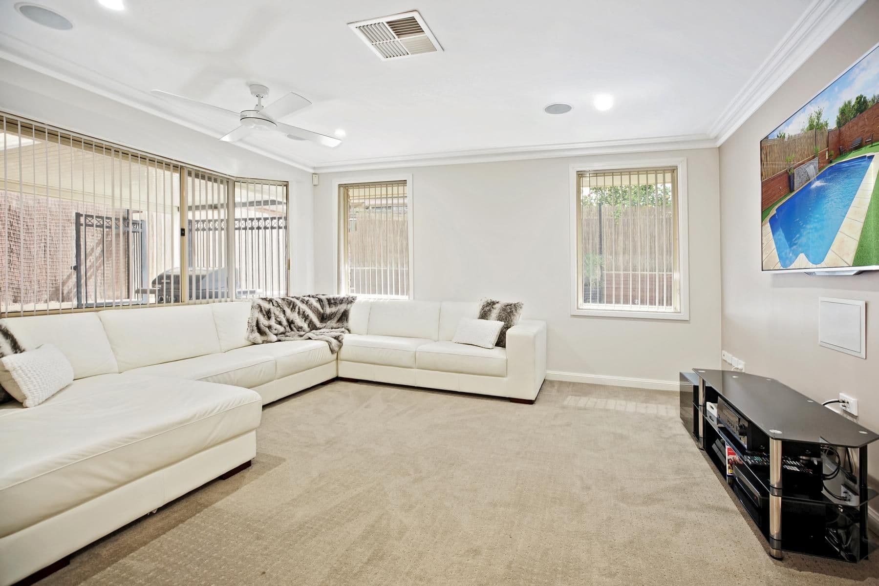 19 Dunna Place, Glenmore Park NSW 2745, Glenmore Park - Thumbnail 3