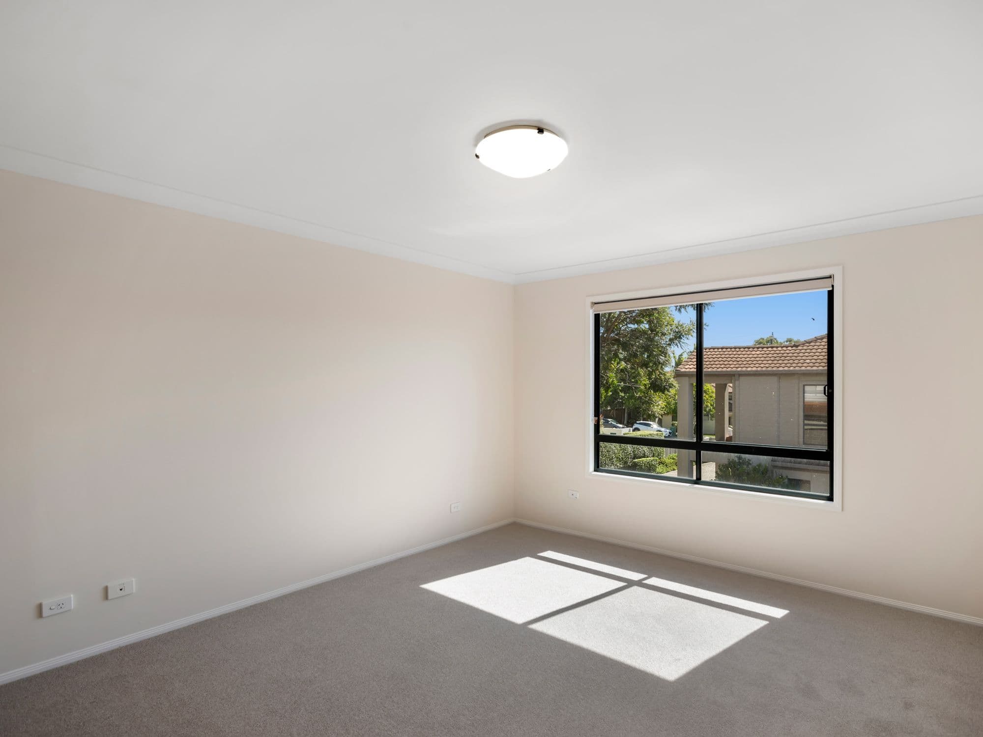 120 Pohlman Street, Southport QLD 4215, Southport - Thumbnail 7