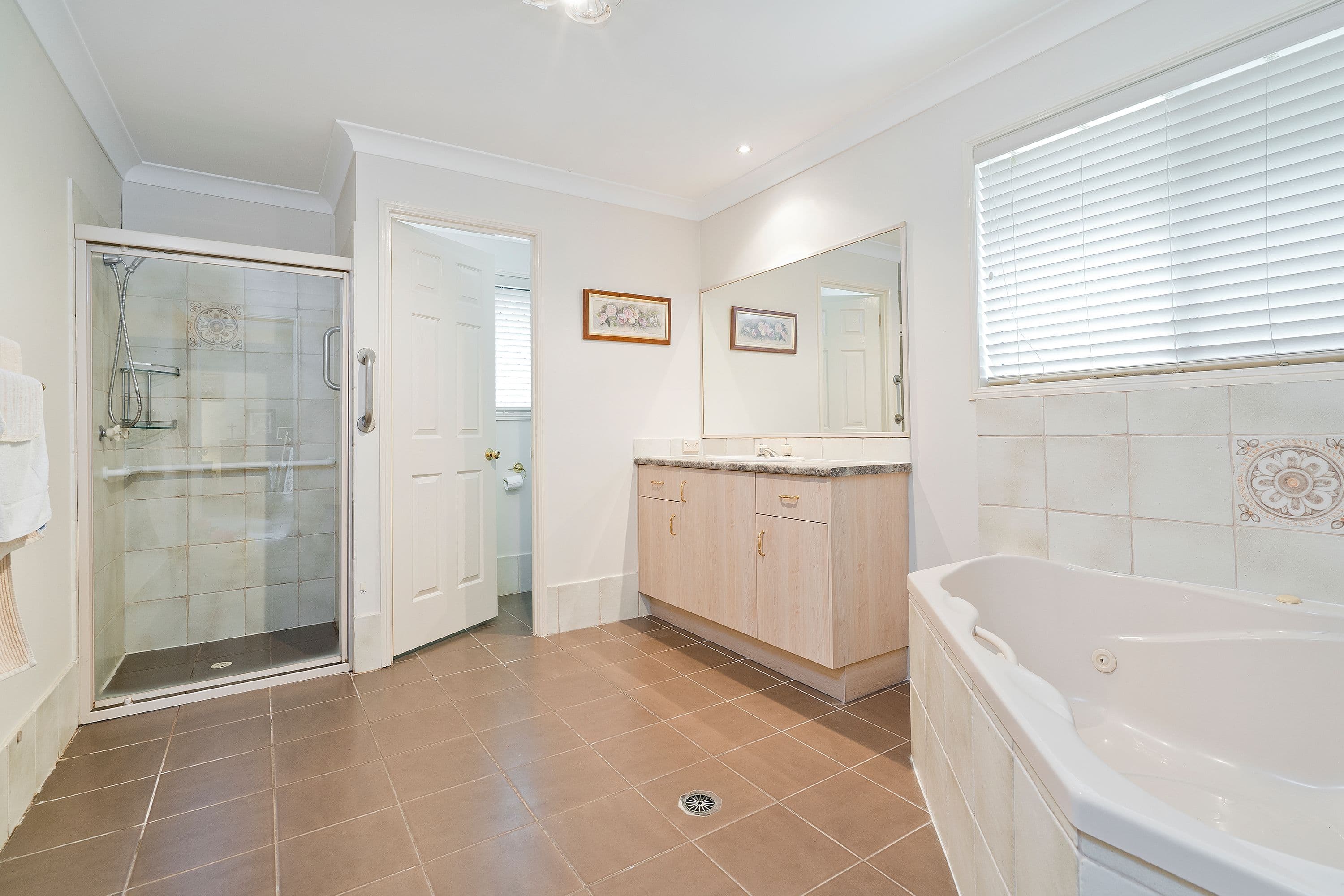 17 Cliff Salisbury Court, Samford Village QLD 4520, Samford Village - Thumbnail 8
