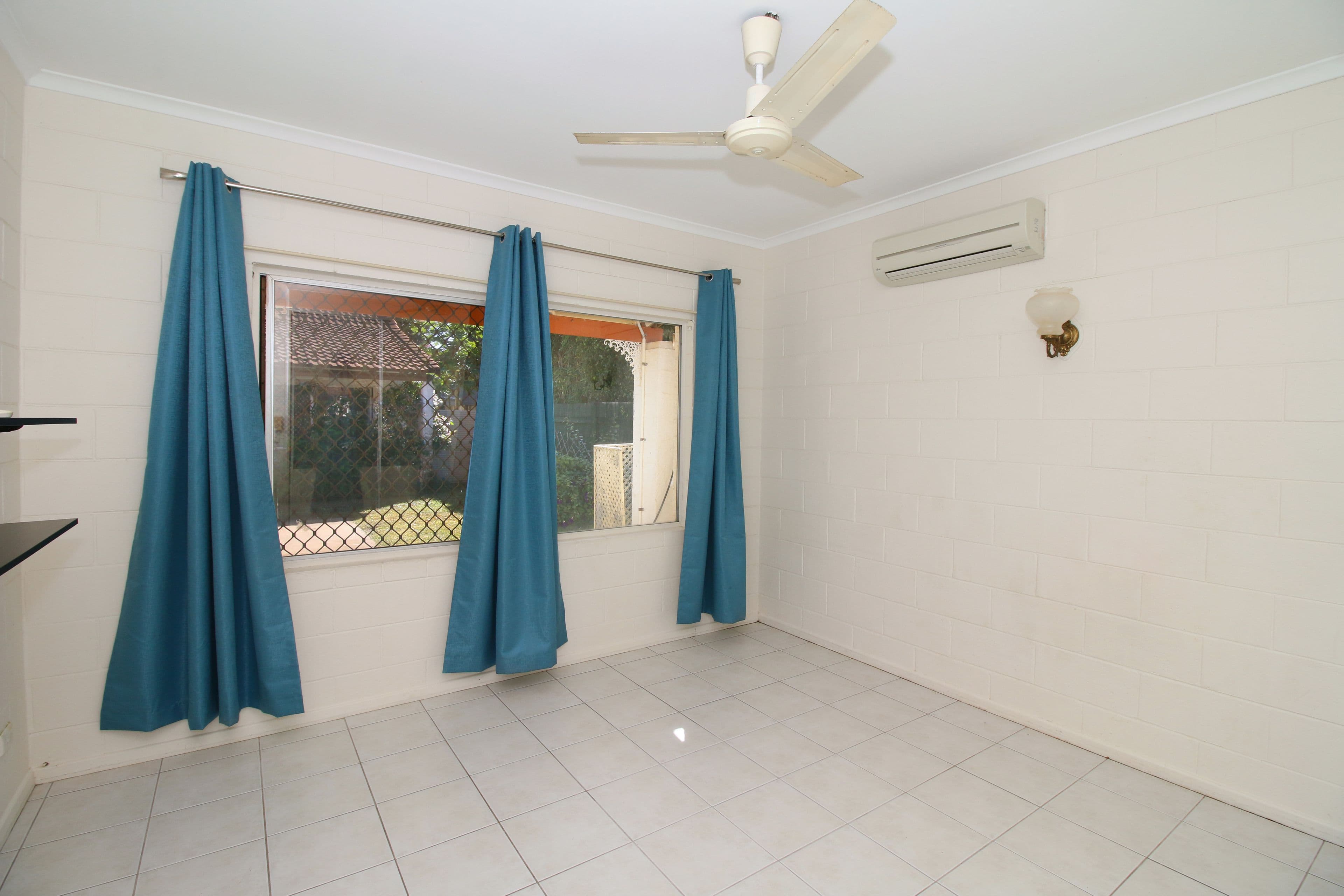 43 Surrey Street, Hyde Park QLD 4812, Hyde Park - Thumbnail 5