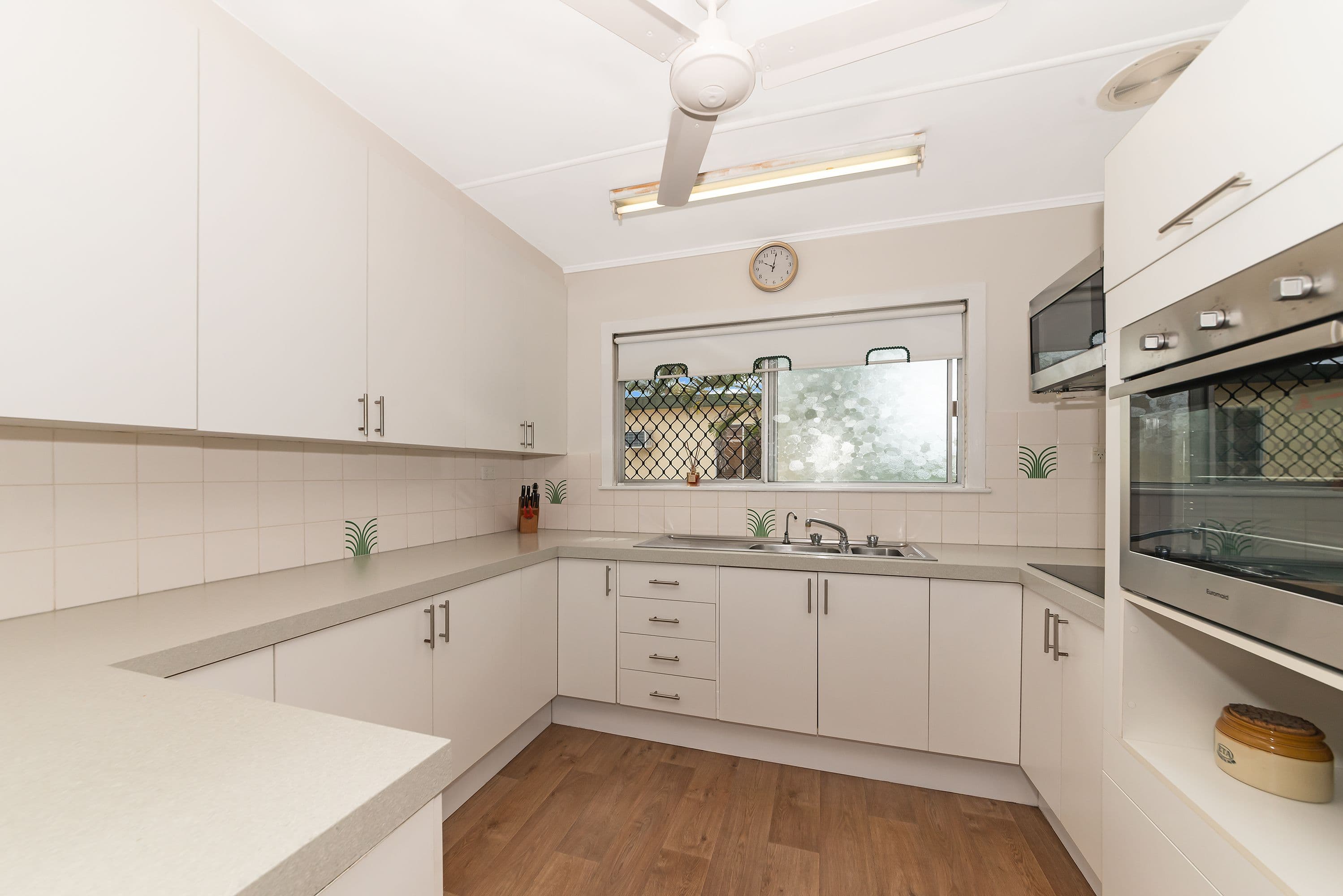 11 Newton Street, Wulguru QLD 4811, Wulguru - Thumbnail 2
