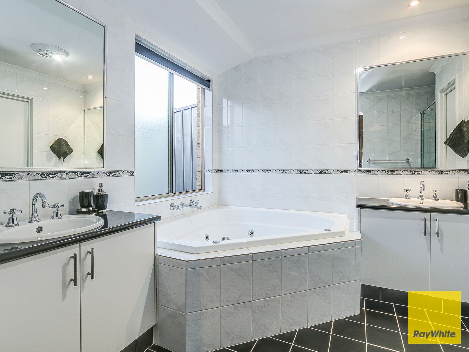 23 Rossmore Drive, Madeley WA 6065, Madeley - Thumbnail 6
