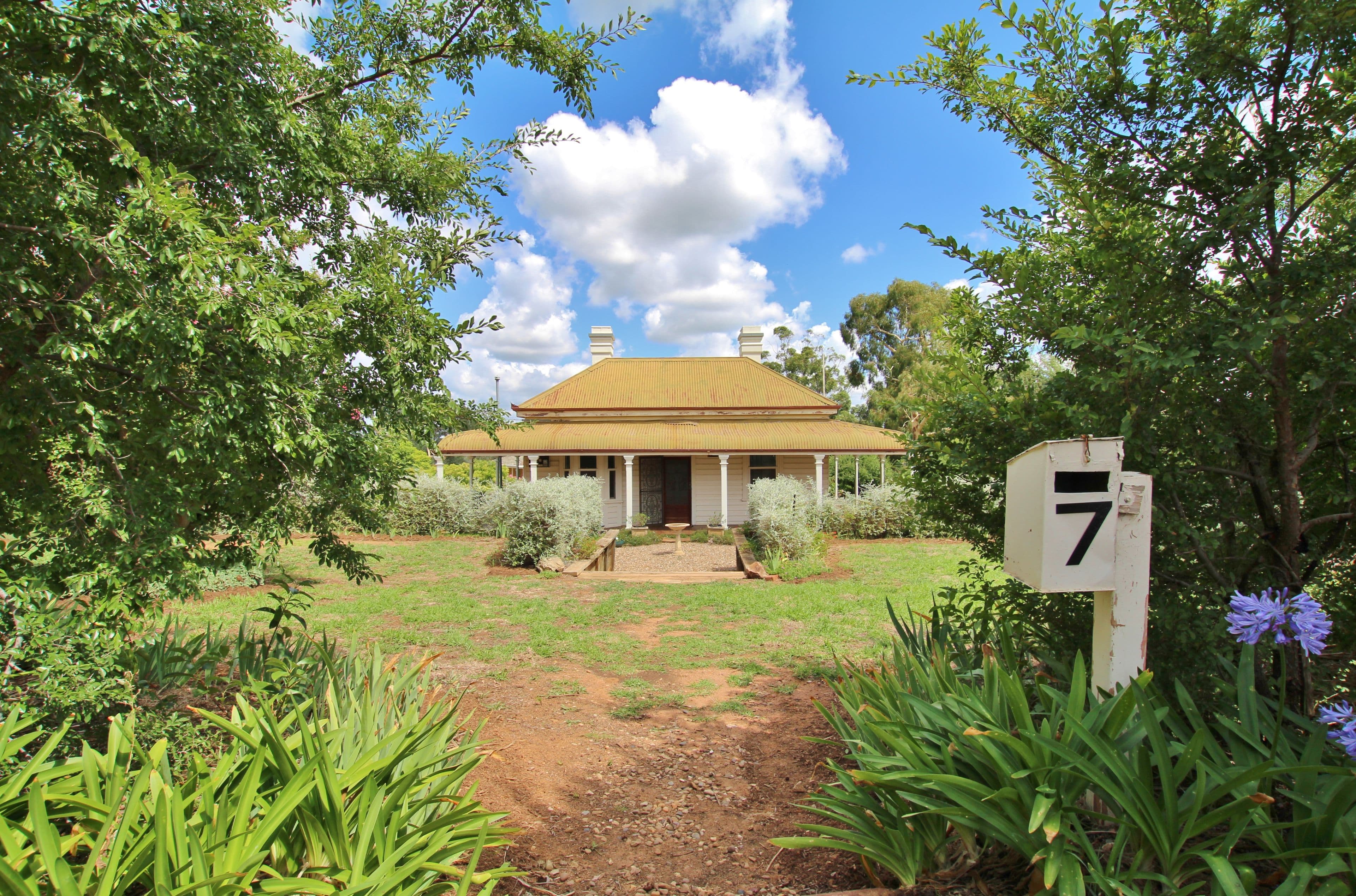7 Hills Street, Young NSW 2594, Young - Image 1