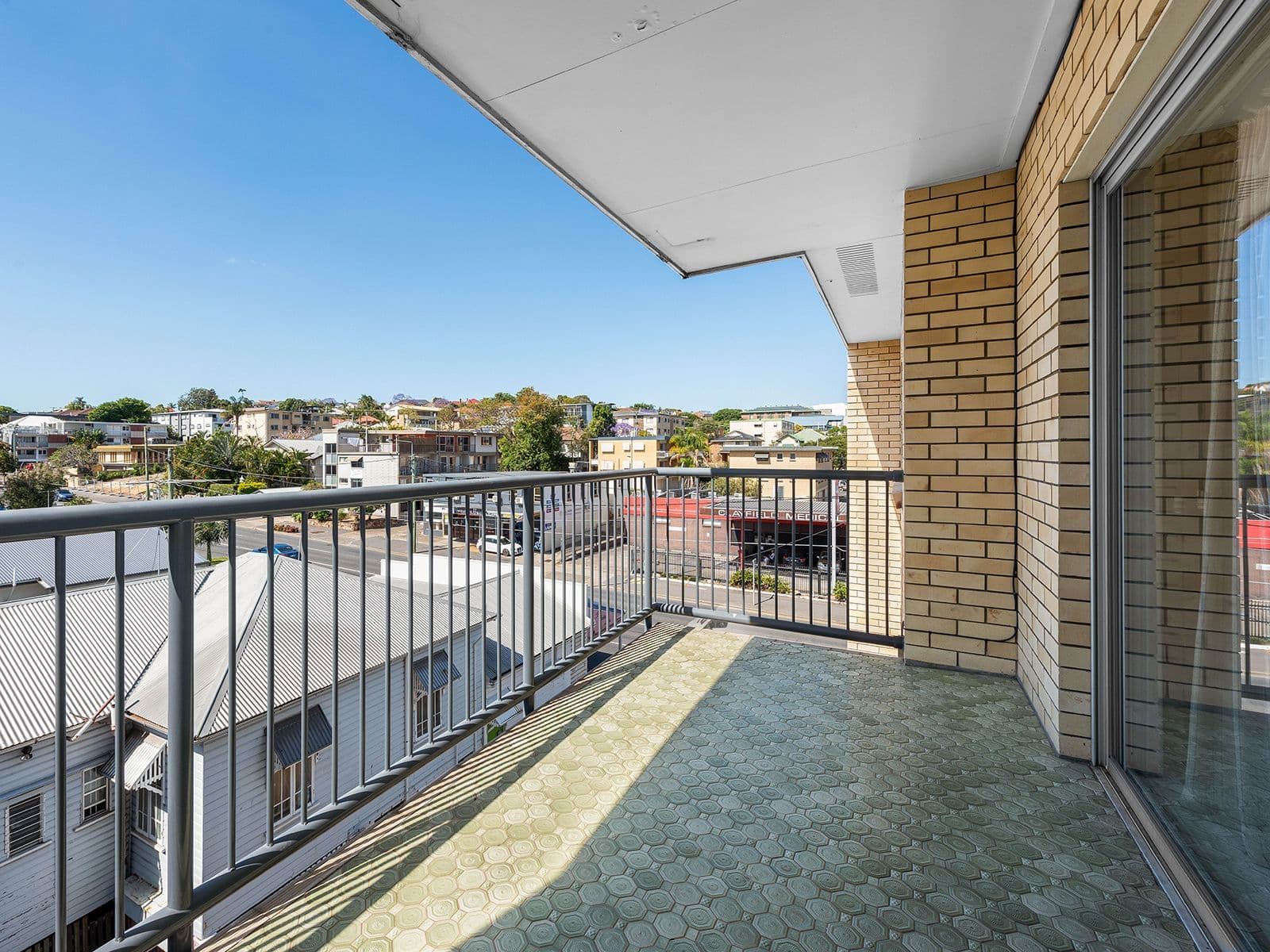 530 Sandgate Road, Clayfield QLD 4011, Clayfield - Thumbnail 2