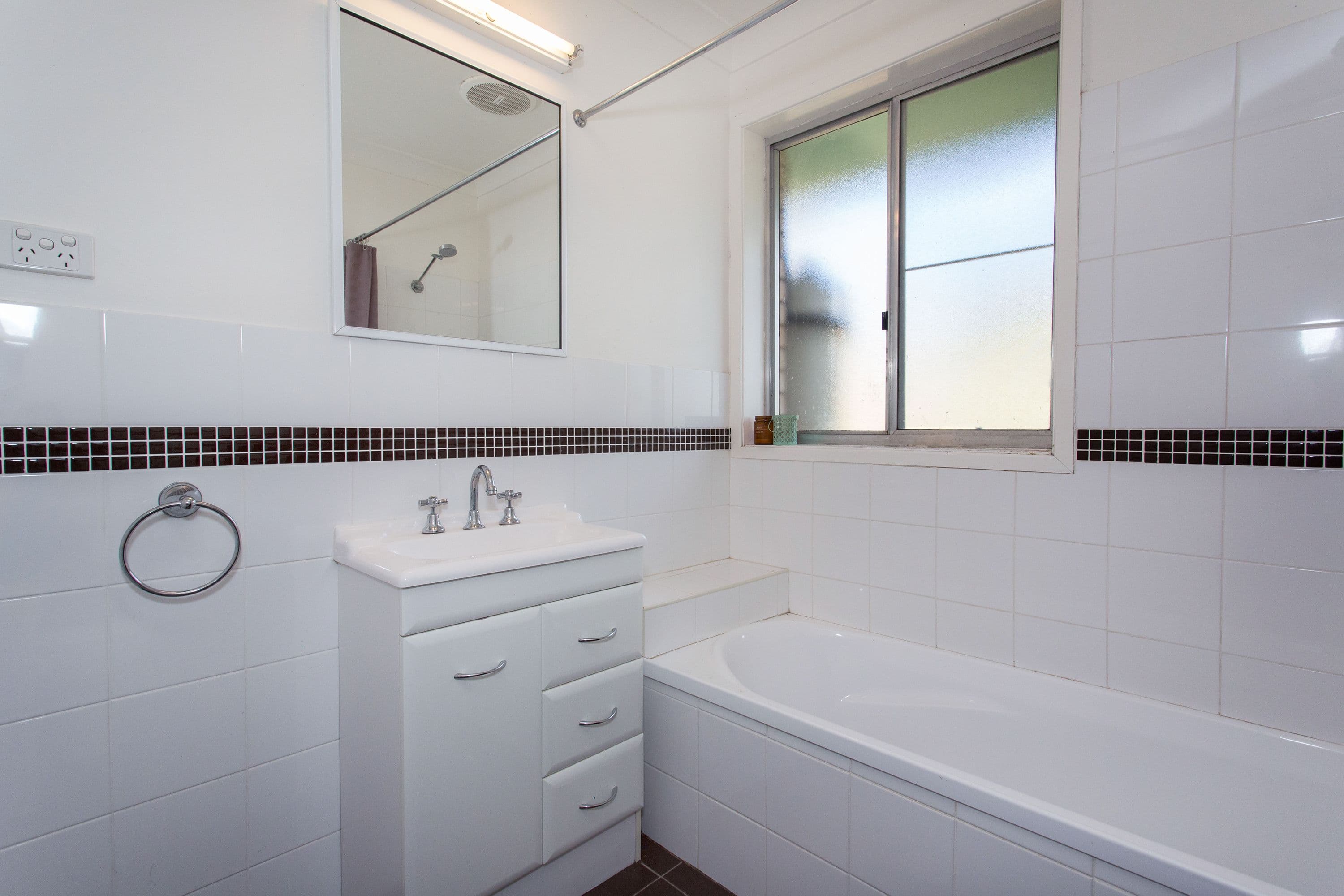 13 Robinson Street, Canowindra - Thumbnail 5