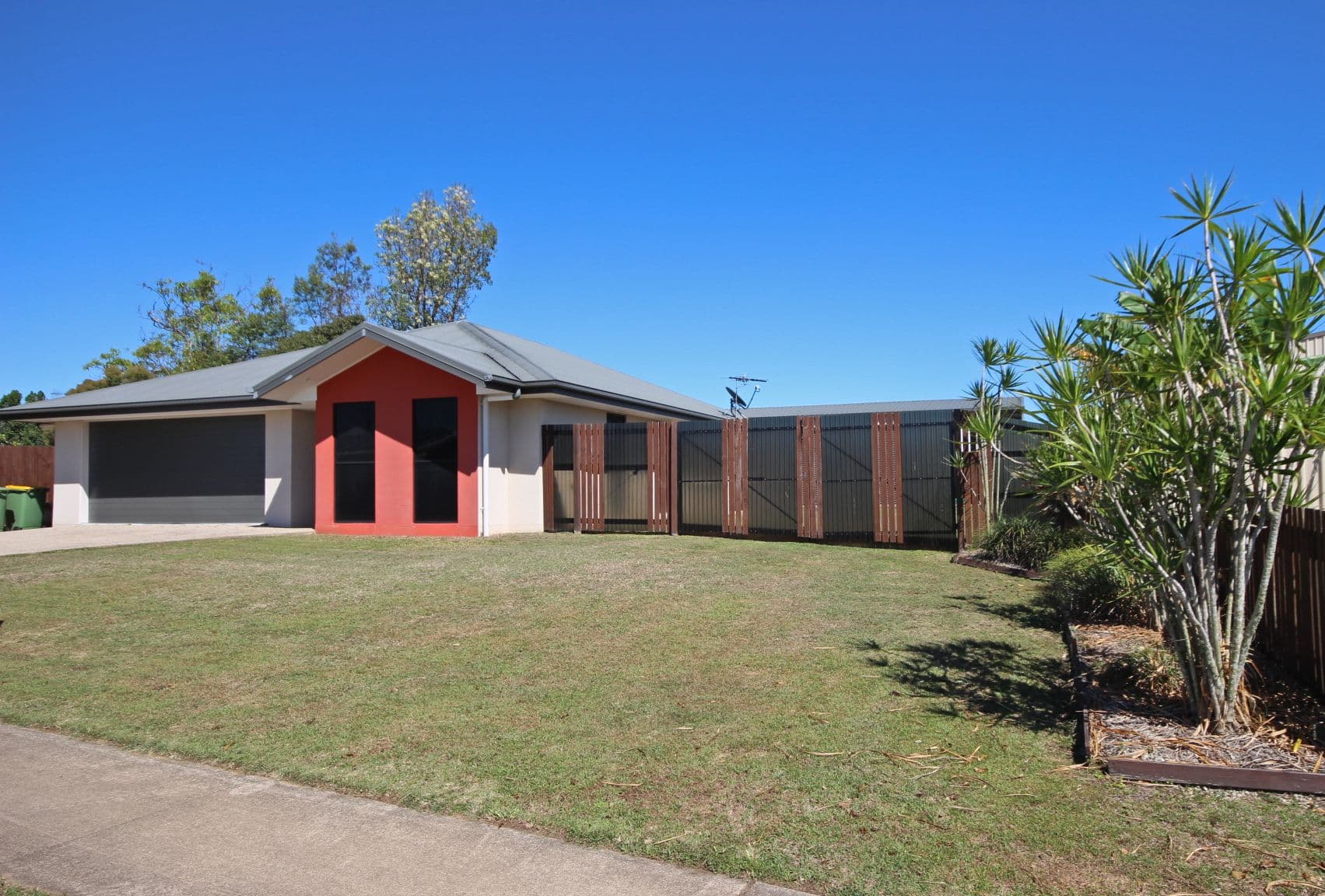 5 Pacific Avenue, Sarina QLD 4737, Sarina - Image 1