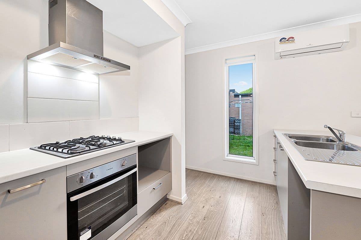 6 Honeybrook Lane, Clyde VIC 3978, Clyde - Thumbnail 5