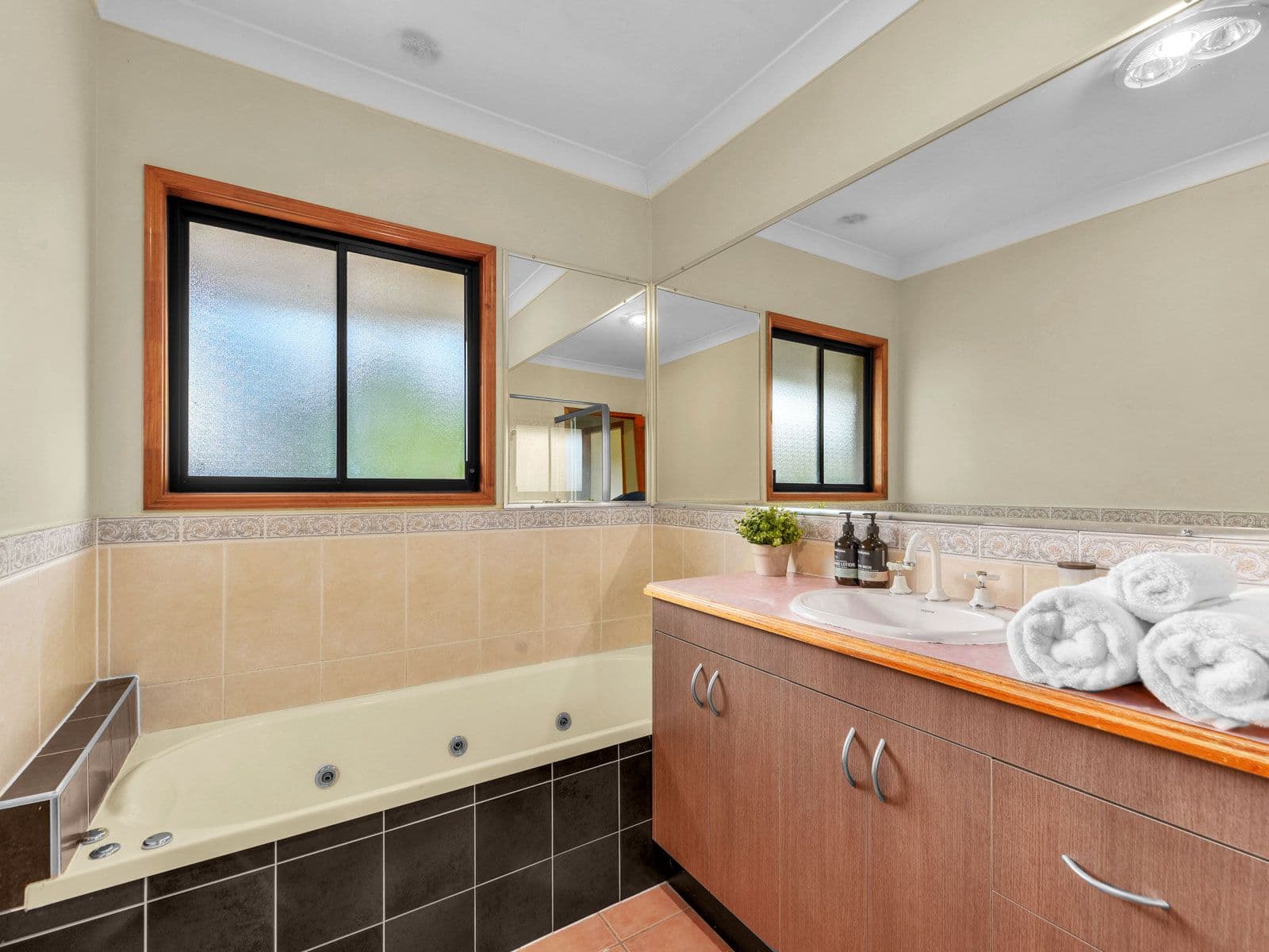 239 Maundrell Terrace, Aspley QLD 4034, Aspley - Thumbnail 7