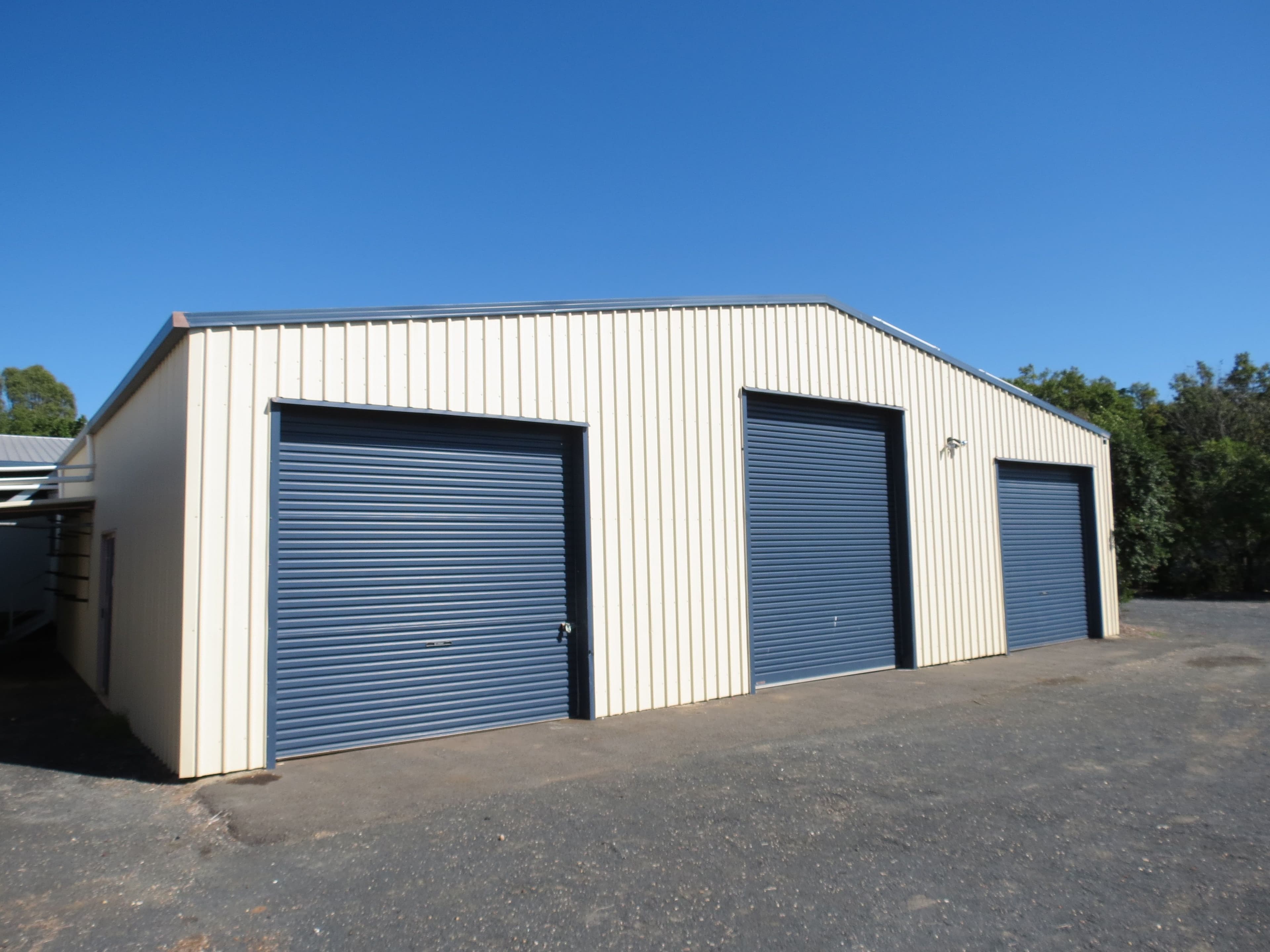 23 Quinn Street, Emerald QLD 4720, Emerald - Thumbnail 3