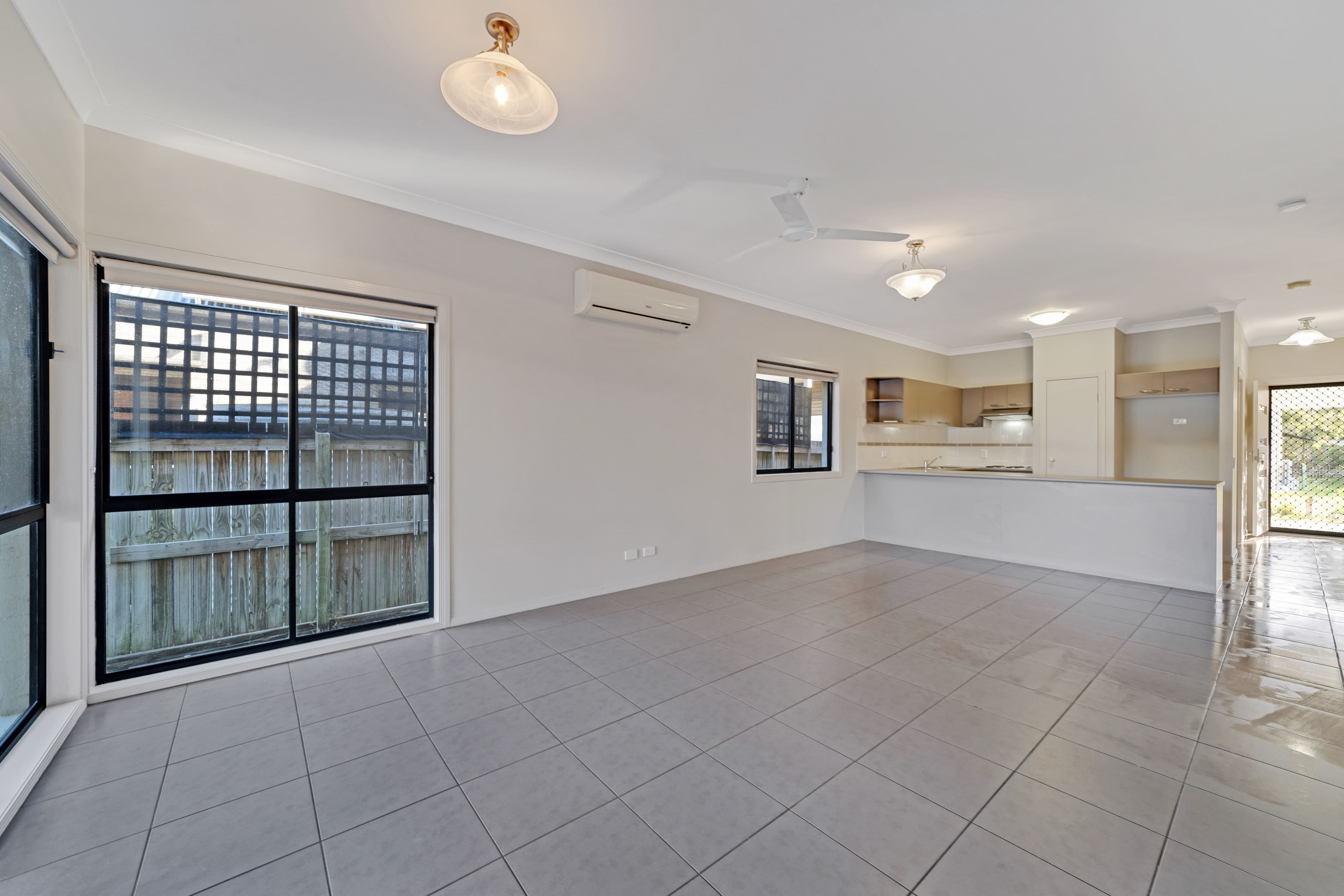 11 Tooloom Court, Waterford QLD 4133, Waterford - Thumbnail 4