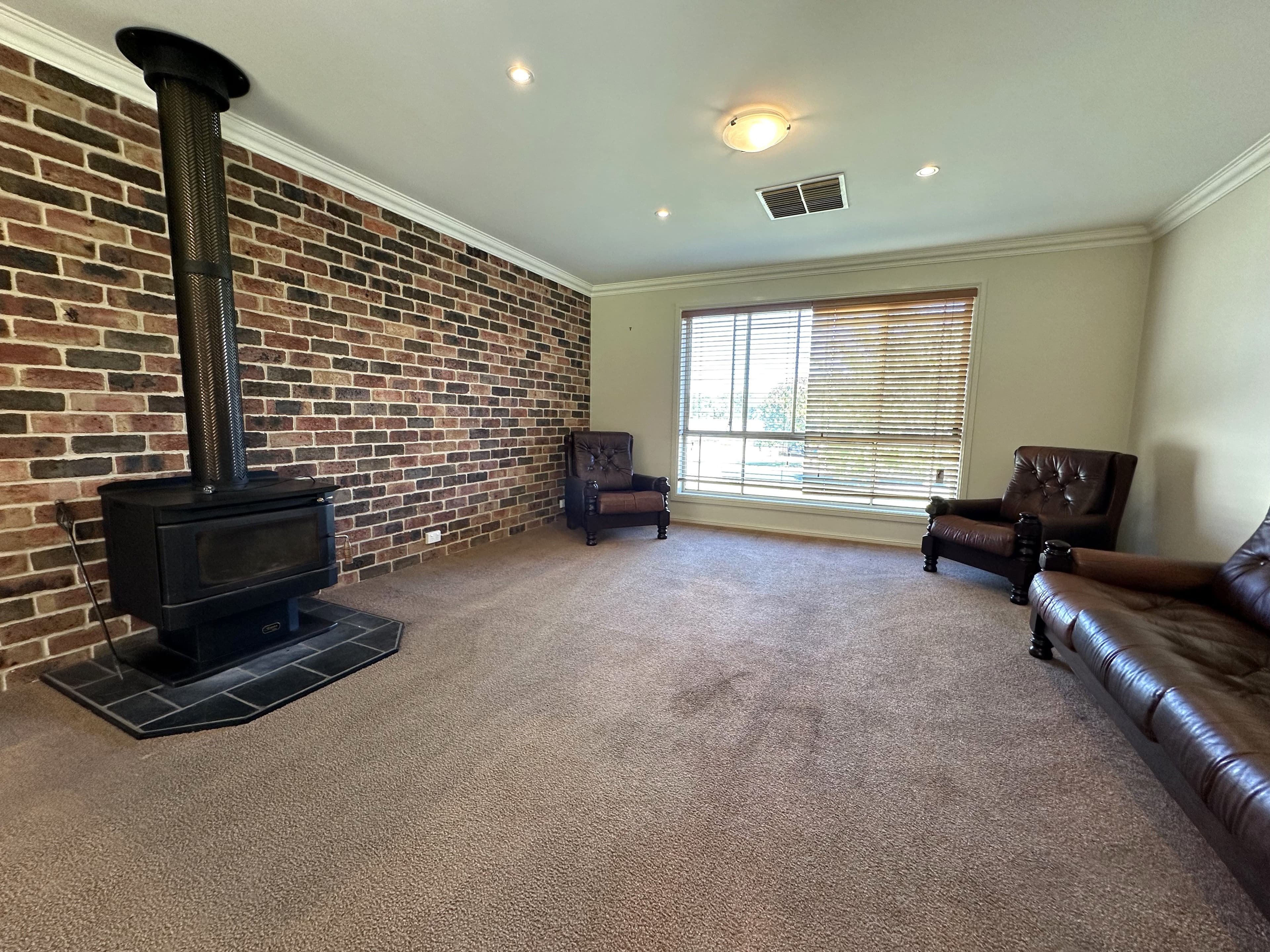 7 Hayden Place, Young NSW 2594, Young - Thumbnail 6