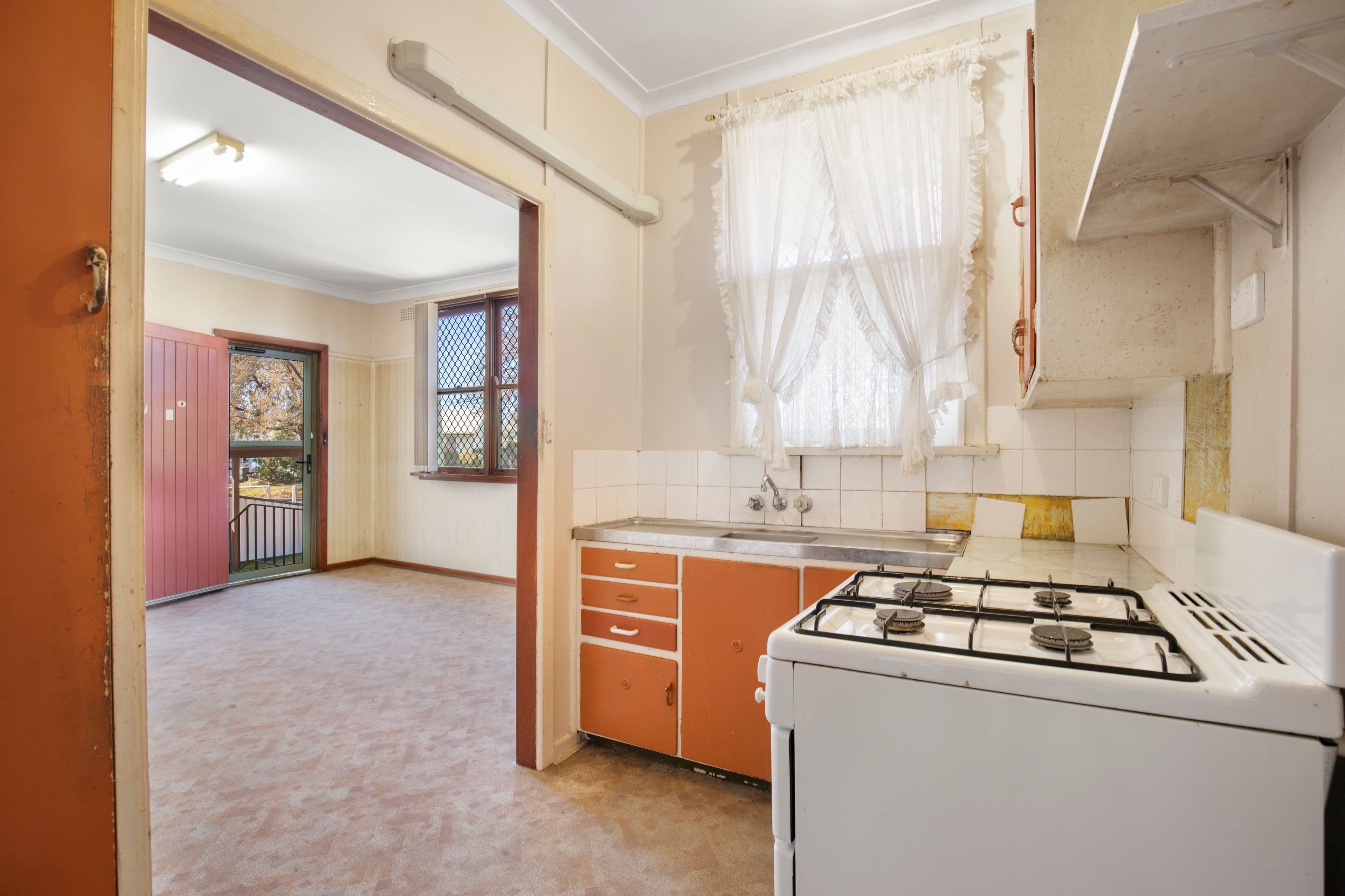 4 Elizabeth Street, Armidale NSW 2350, Armidale - Thumbnail 4