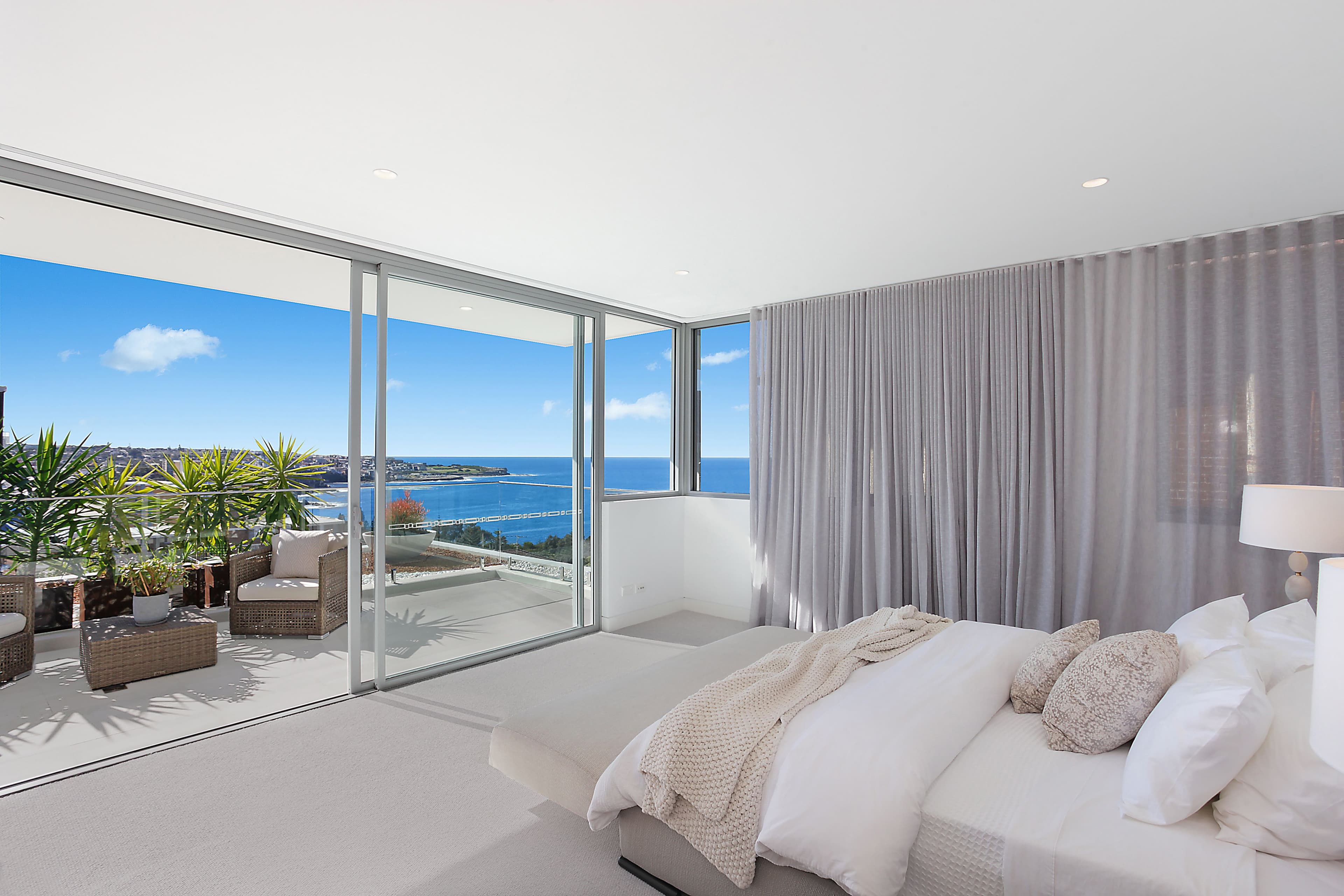 The Penthouse, 239 Oberon Street, Coogee NSW 2034, Coogee - Thumbnail 6