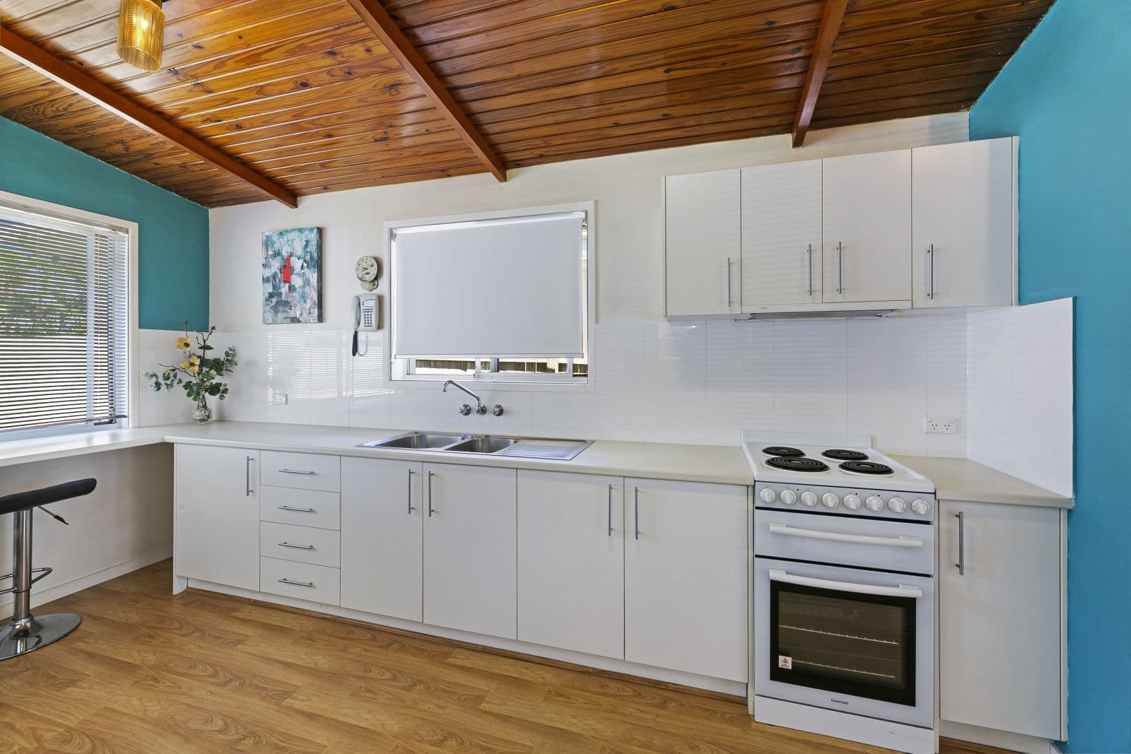 5 Raymond Avenue, Bundall QLD 4217, Bundall - Thumbnail 5