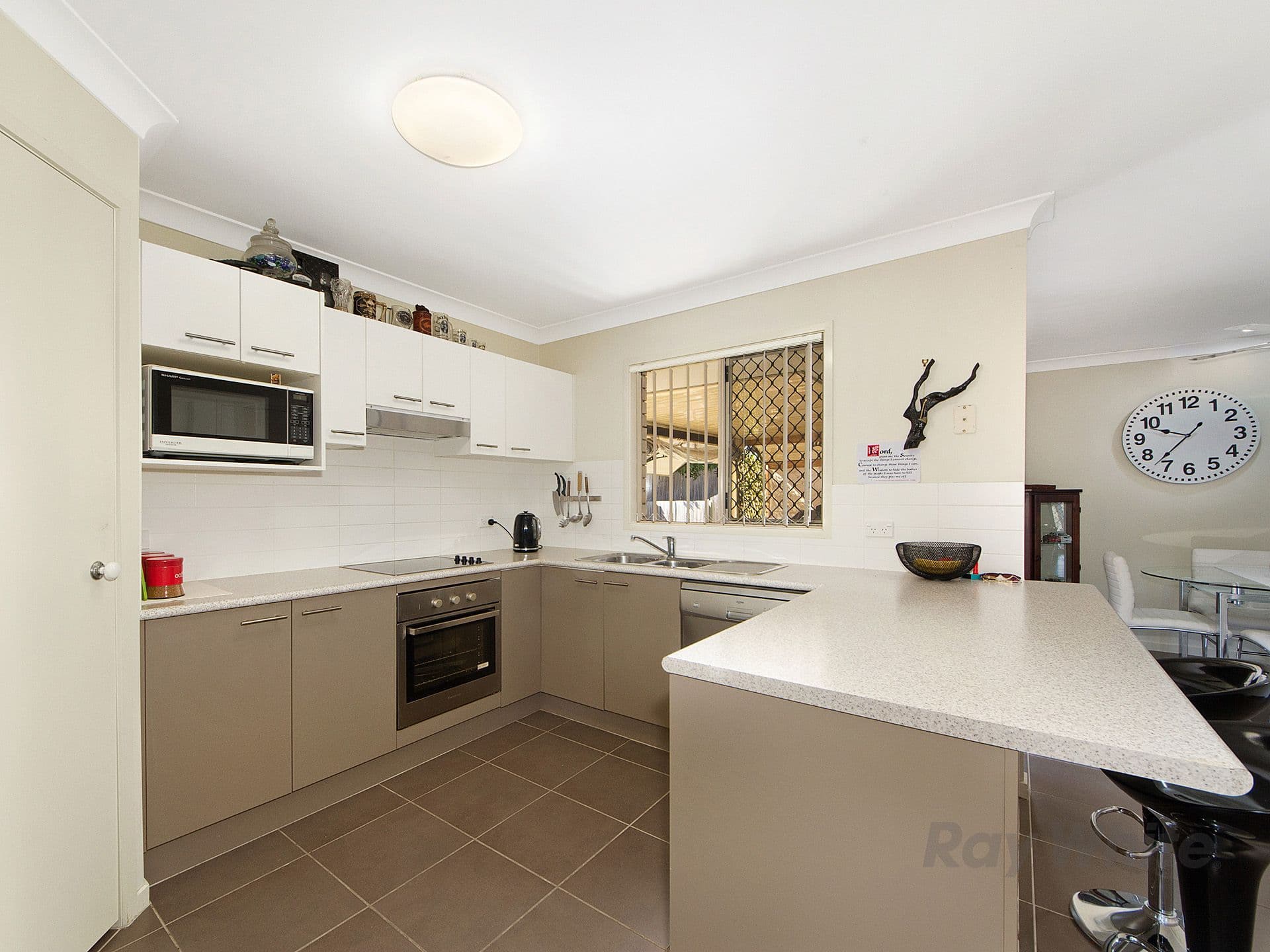 9 Bedivere Drive, Ormeau QLD 4208, Ormeau - Thumbnail 5