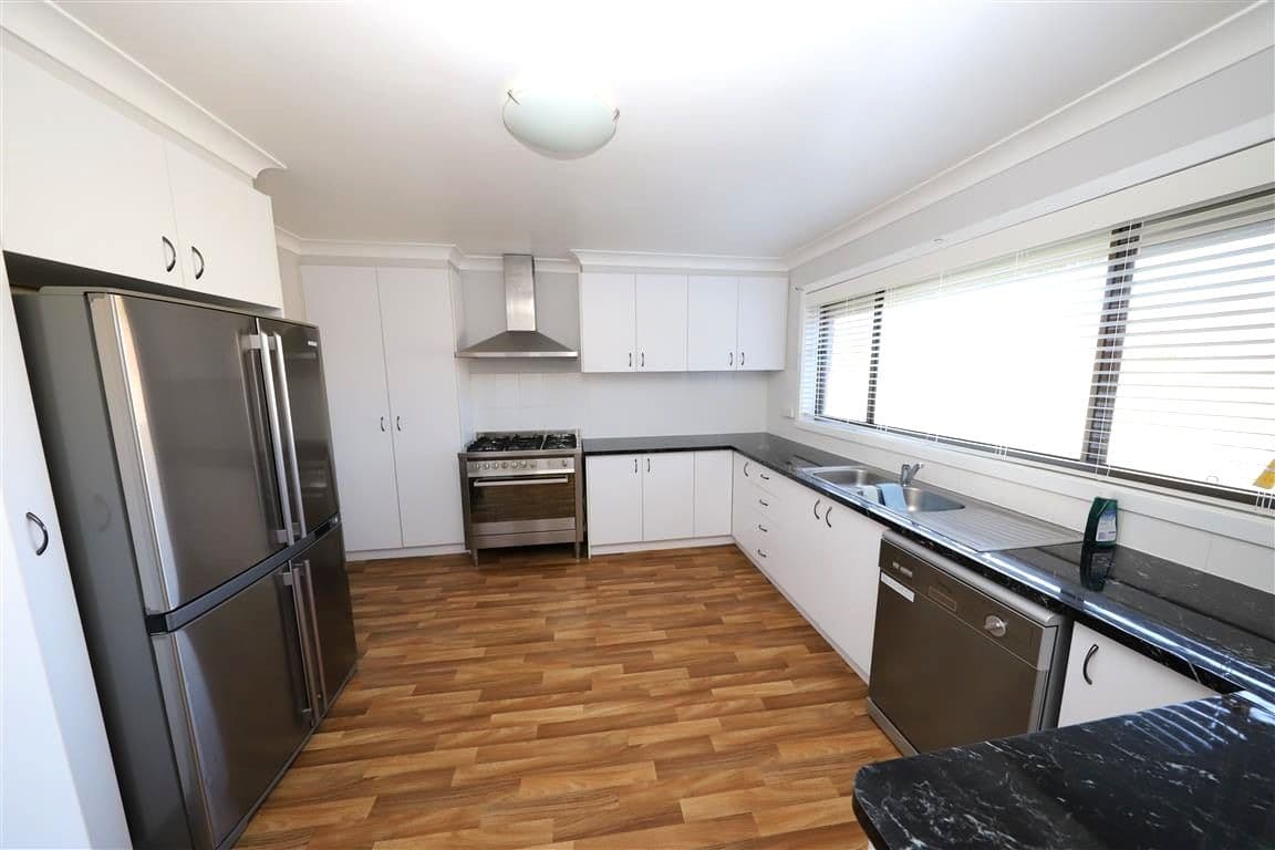 4 Clarence Street, Tumut NSW 2720, Tumut - Thumbnail 6