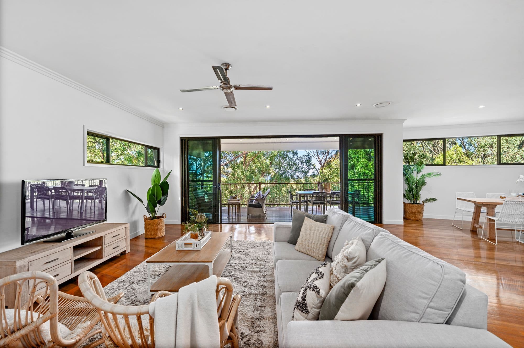 1 Outlook Circle, Currumbin QLD 4223, Currumbin - Thumbnail 4