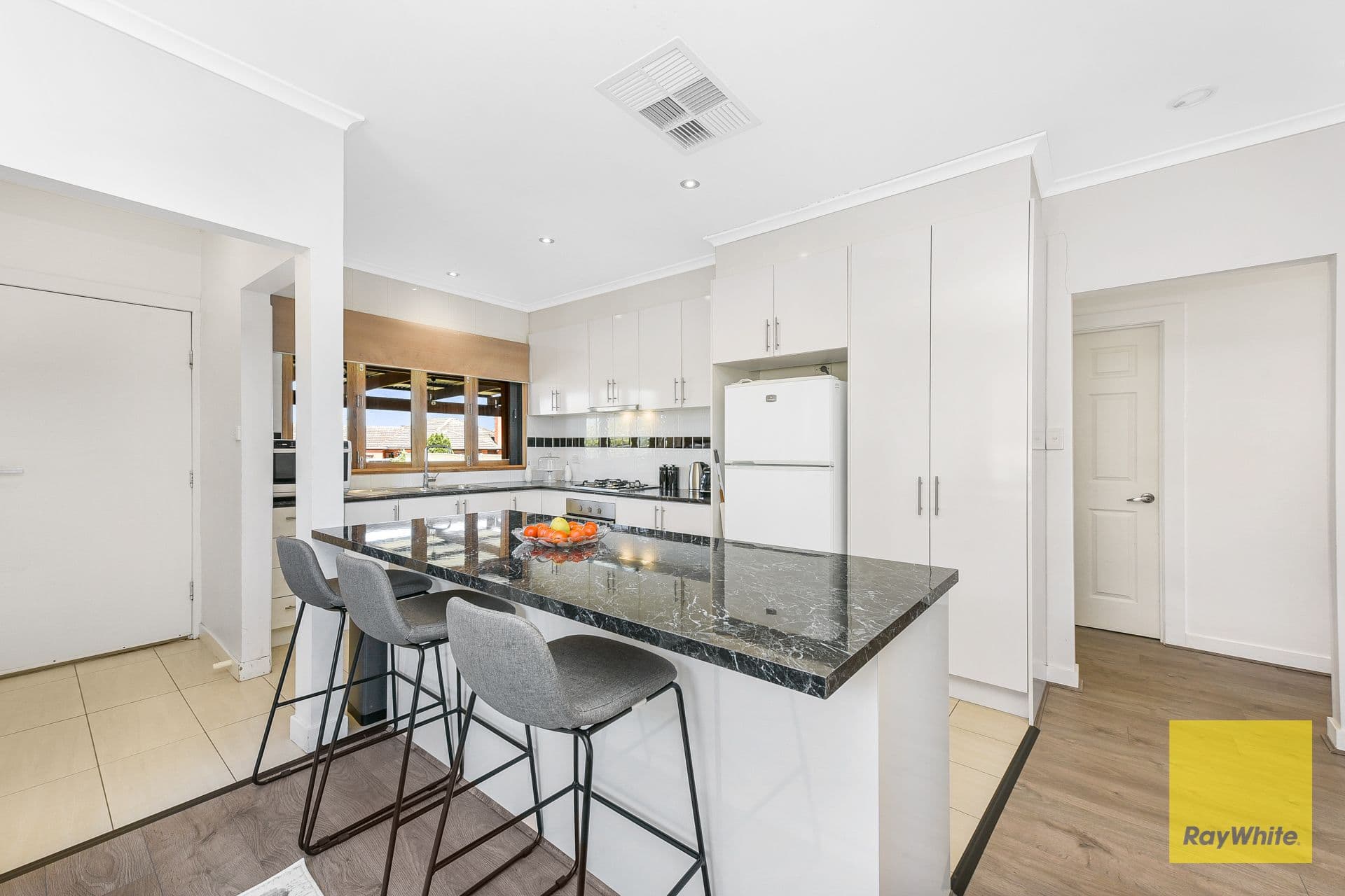 2 Cullimore Court, Dandenong VIC 3175, Dandenong - Thumbnail 4