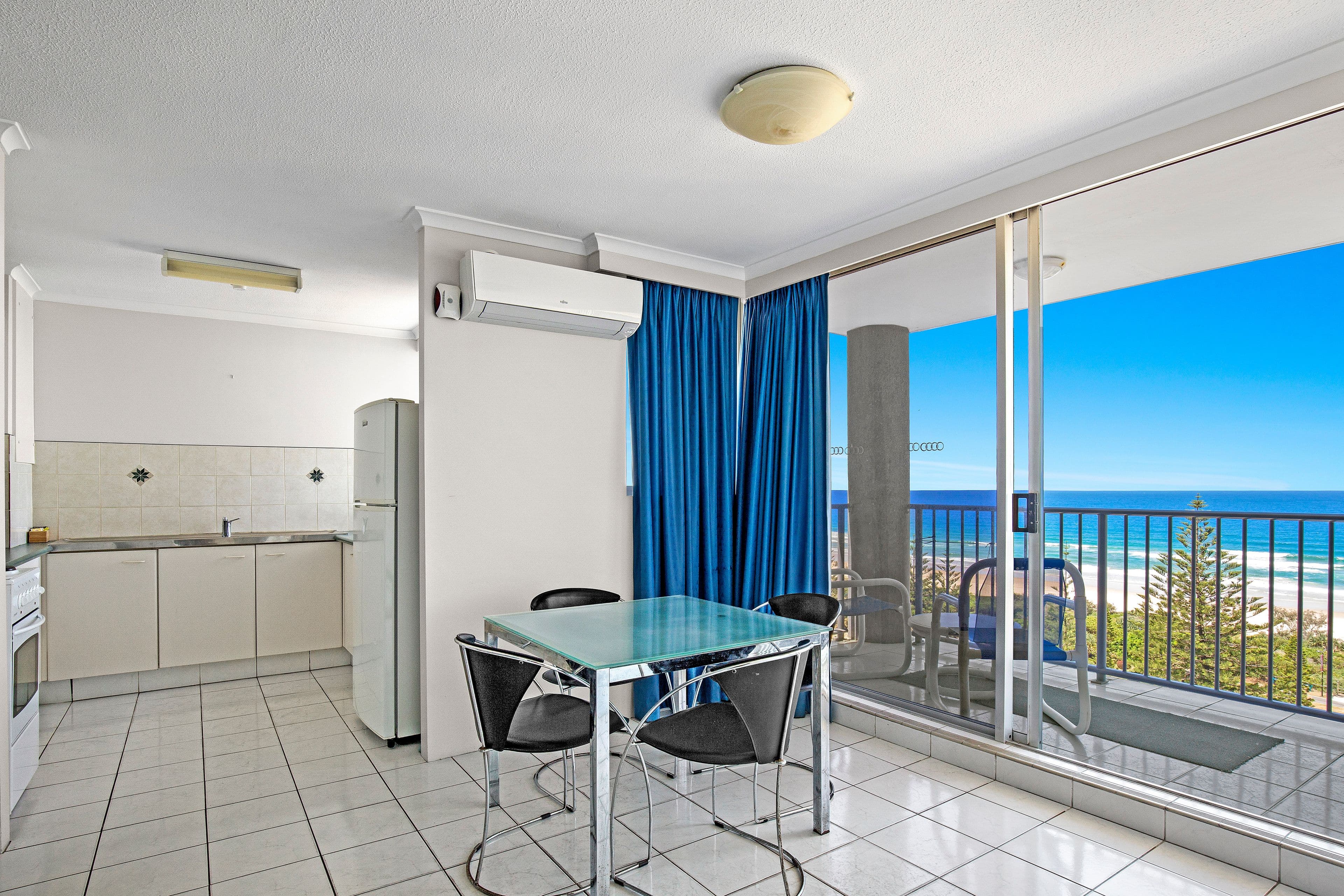 155 Old Burleigh Road, Broadbeach QLD 4218, Broadbeach - Thumbnail 3
