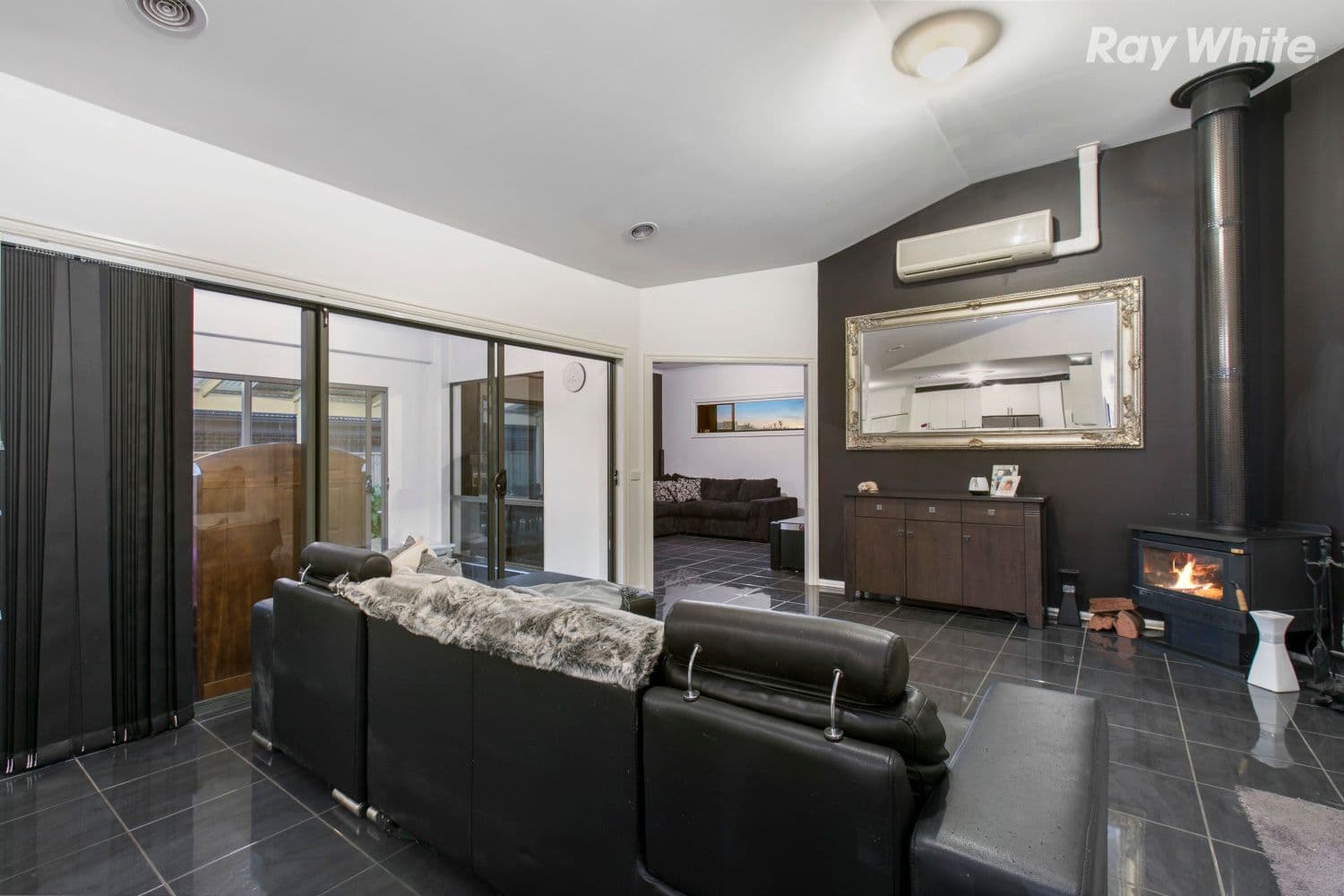 54 Arthur Phillip Drive, Pakenham VIC 3810, Pakenham - Thumbnail 6