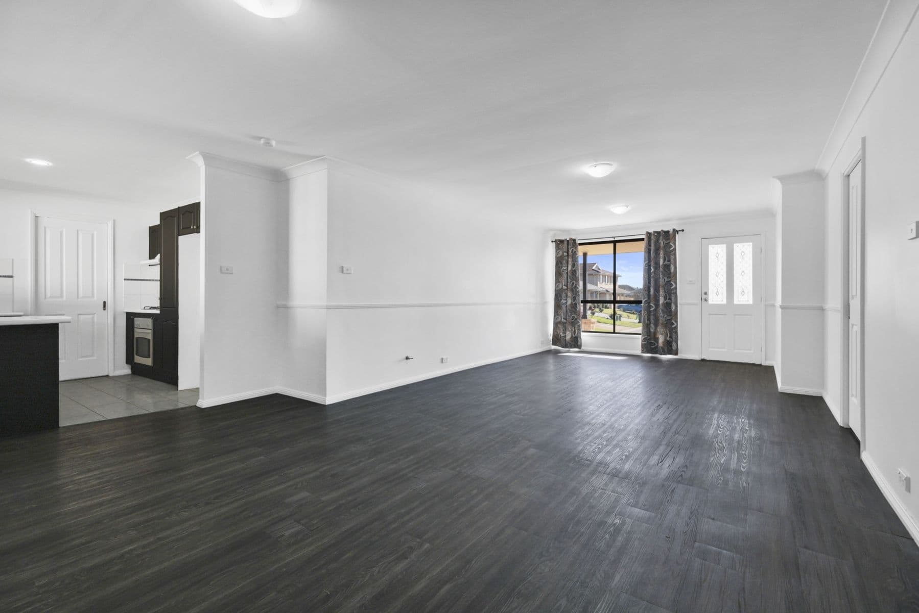 31 Coco Drive, Glenmore Park NSW 2745, Glenmore Park - Thumbnail 2