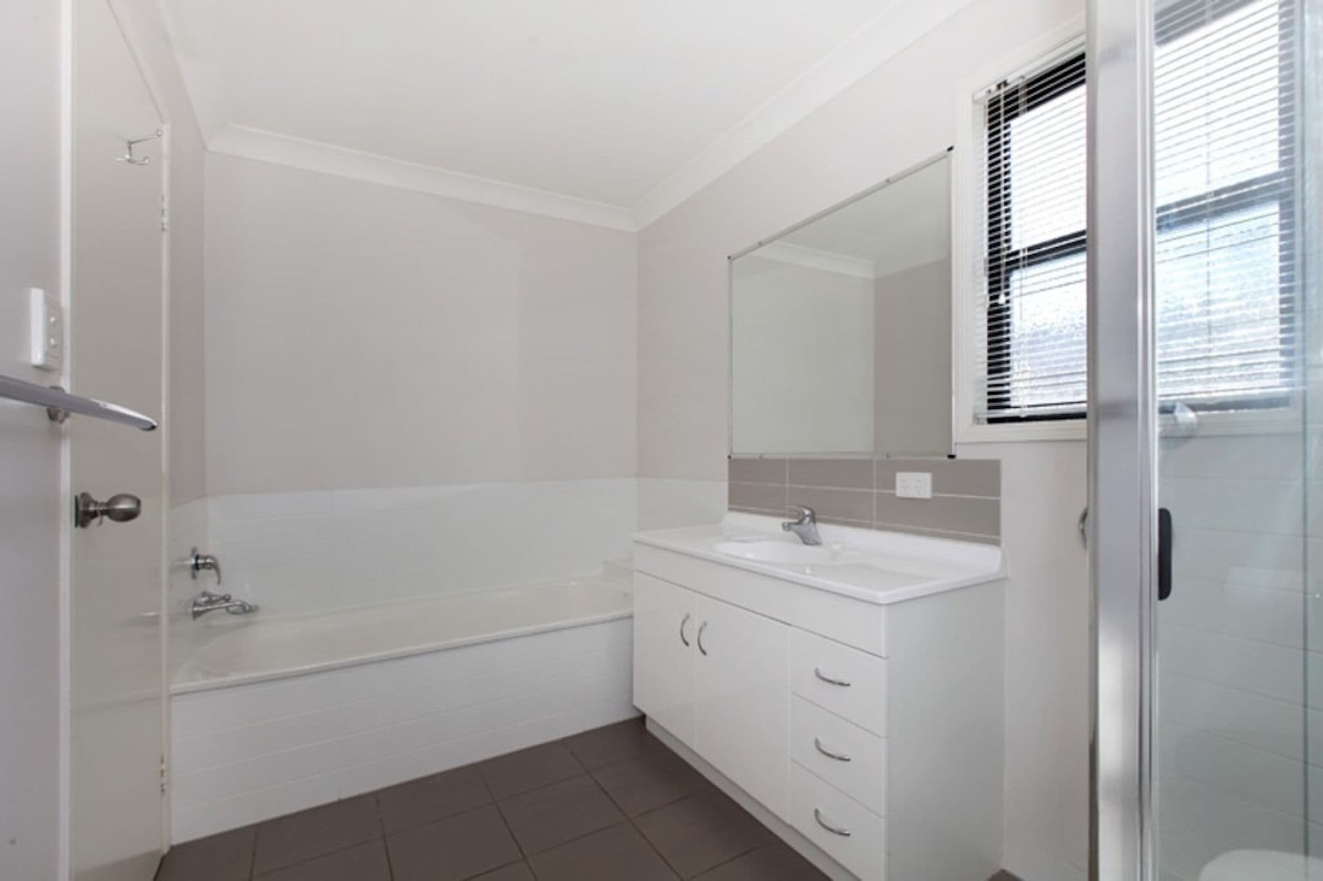 48 Grays Road, Gaythorne QLD 4051, Gaythorne - Thumbnail 8