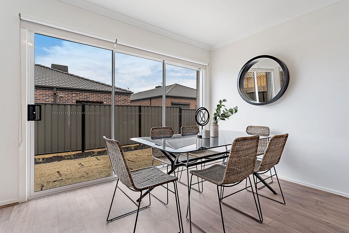 15 Featherwood Crescent, Craigieburn VIC 3064, Craigieburn - Thumbnail 8